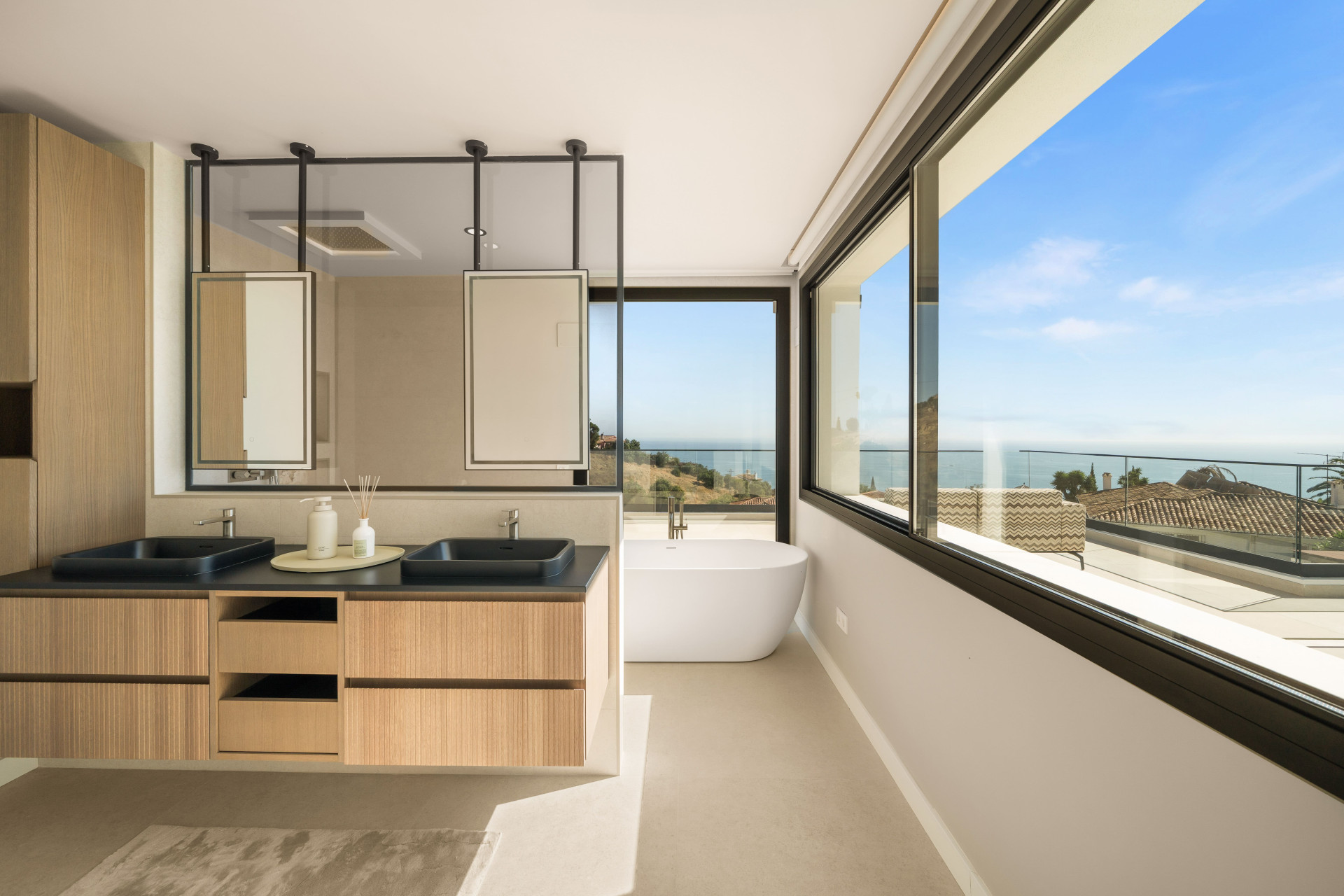 Renovated Villa with 180° Panoramic Sea Views in La Capellanía — photo 5