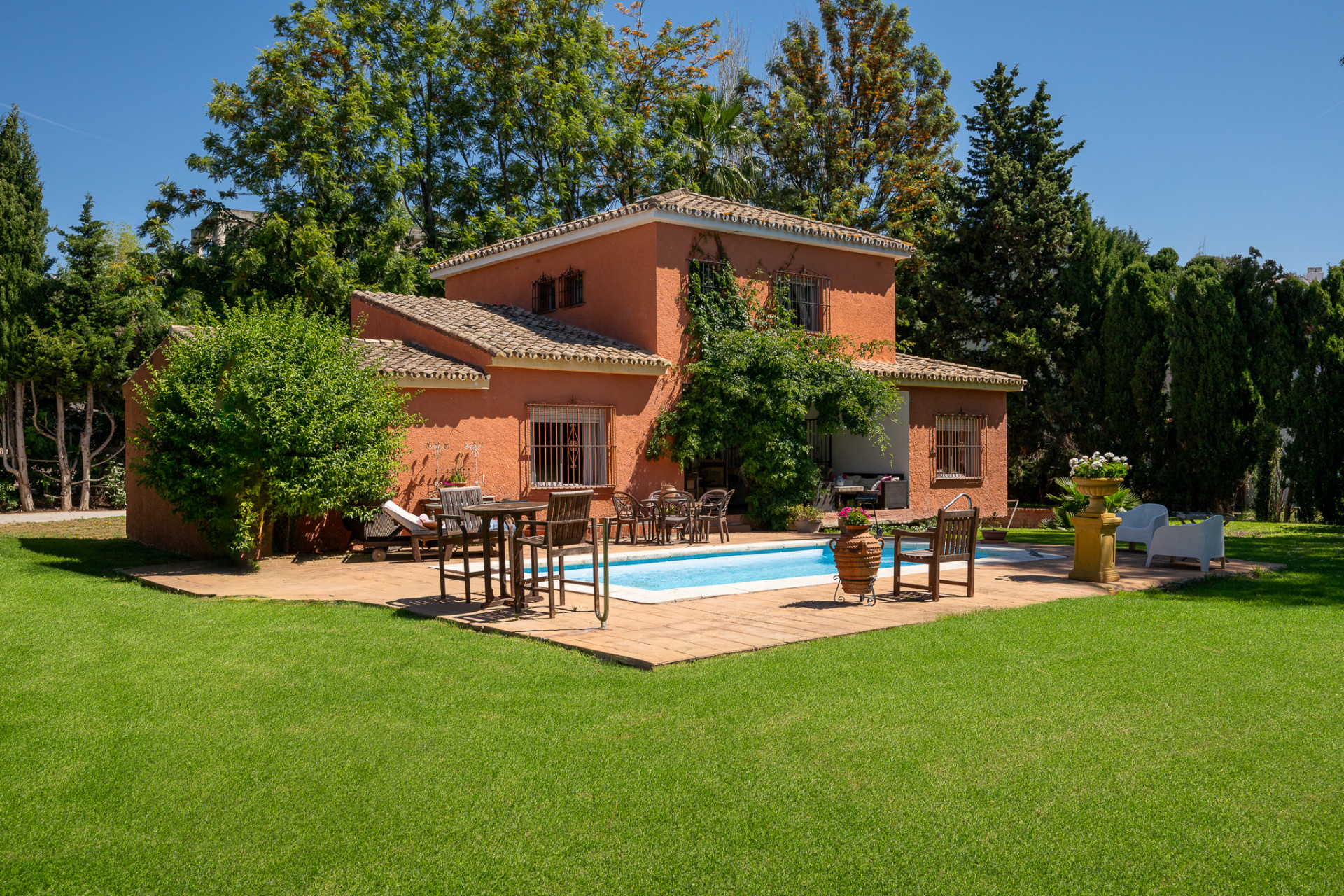 Einzigartige Gelegenheit; Villa mit großem Renovierungspotenzial