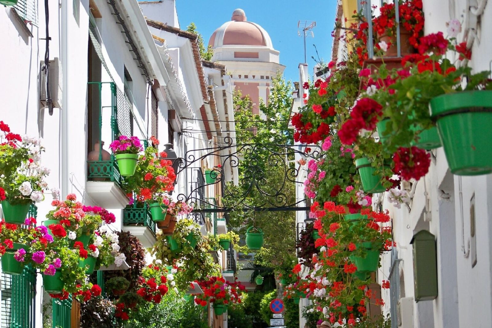 Exclusive 11-Bedroom Boutique Hotel in the Old Town of Estepona, just 2 minutes walking distance to the Beach.