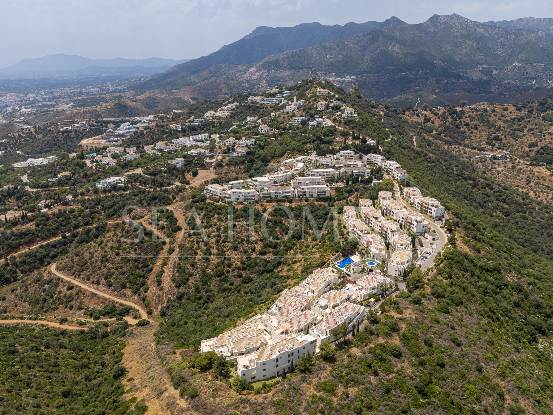 Stunning apartment with panoramic views in Lomas de Los Monteros