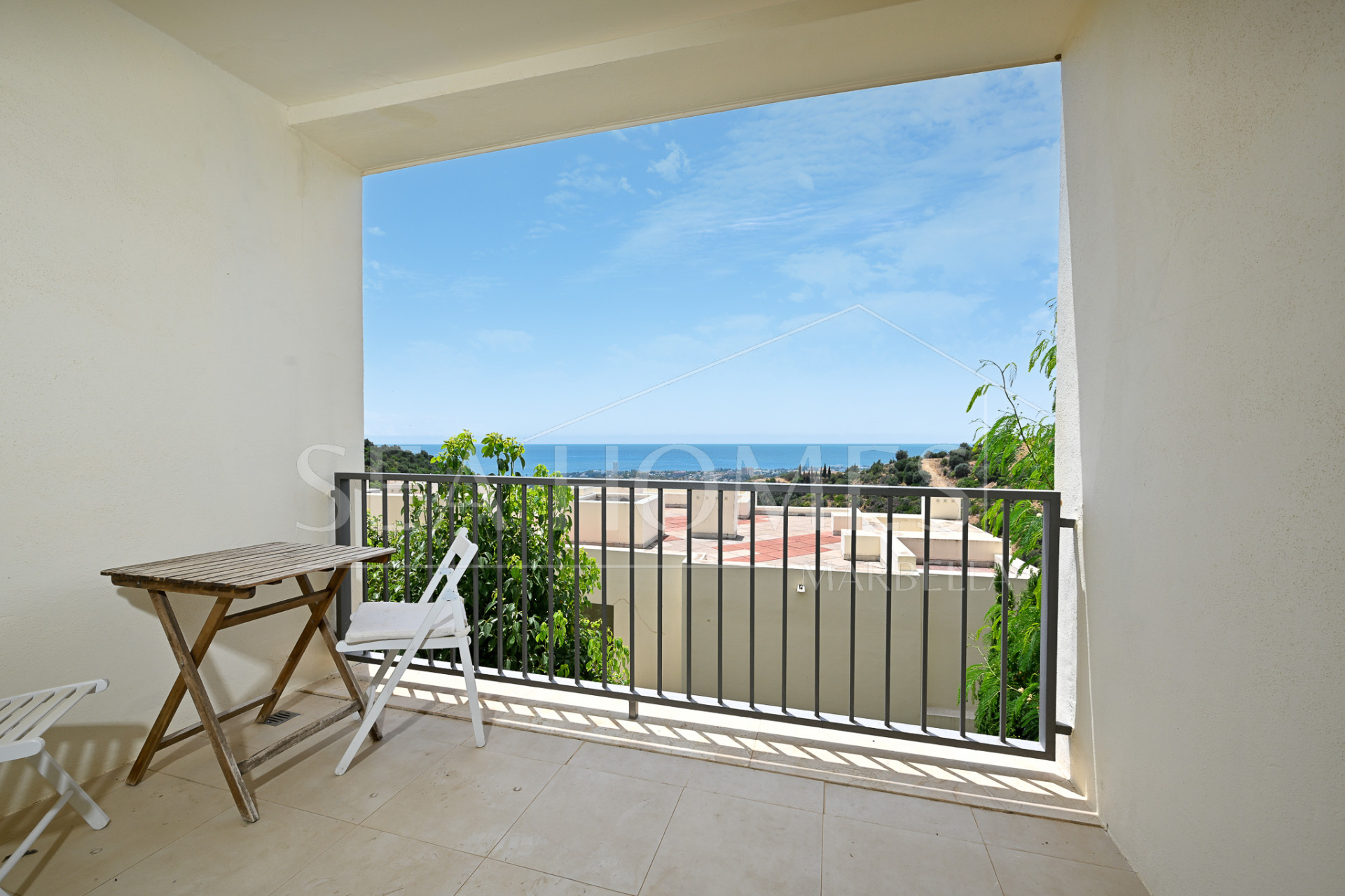 Stunning apartment with panoramic views in Lomas de Los Monteros