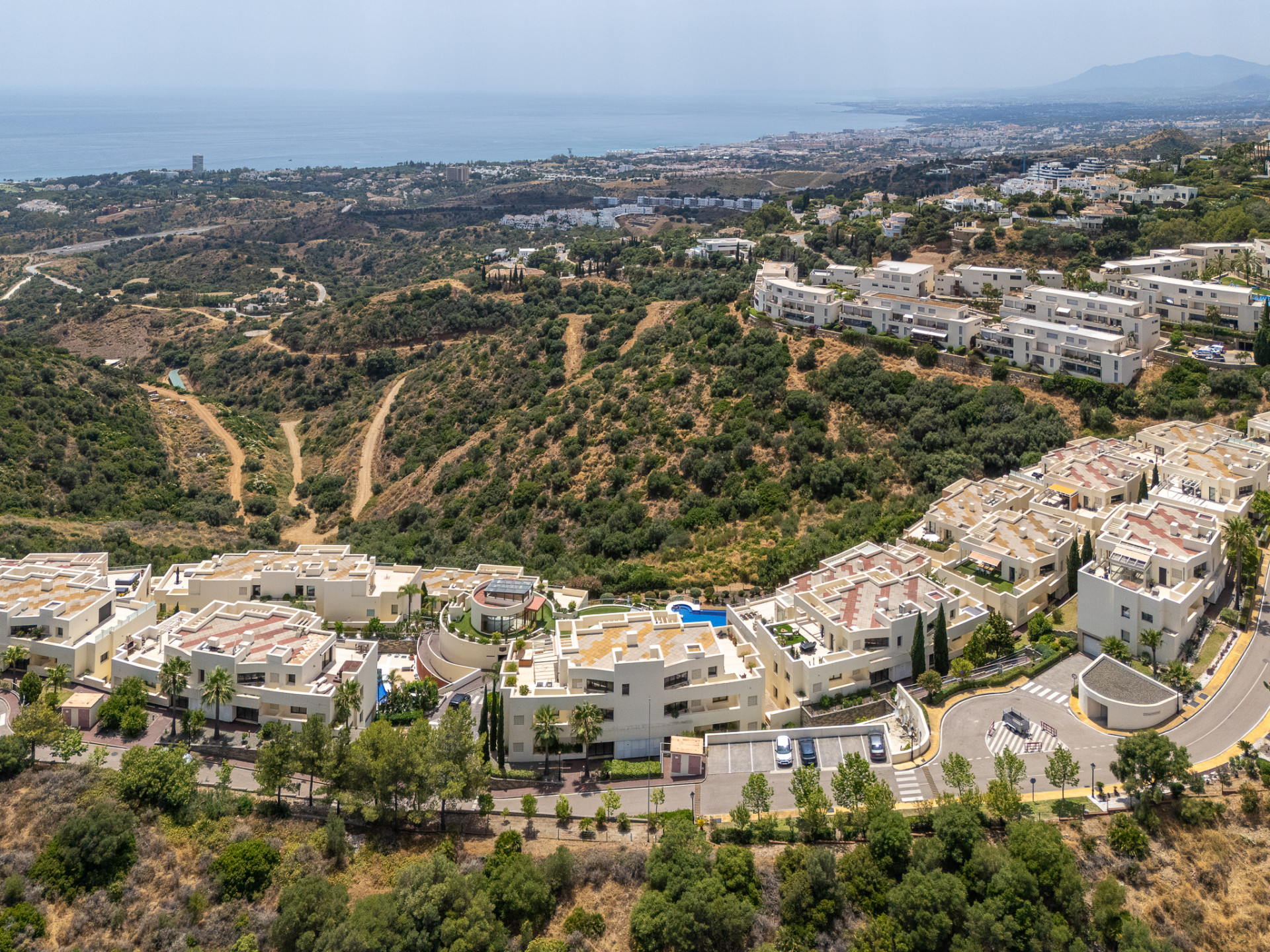 Atemberaubende Wohnung mit Panoramablick in Altos de Los Monteros