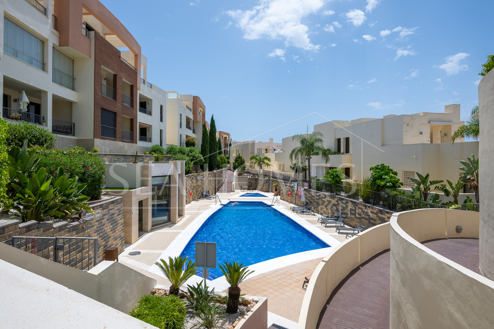 Stunning apartment with panoramic views in Lomas de Los Monteros