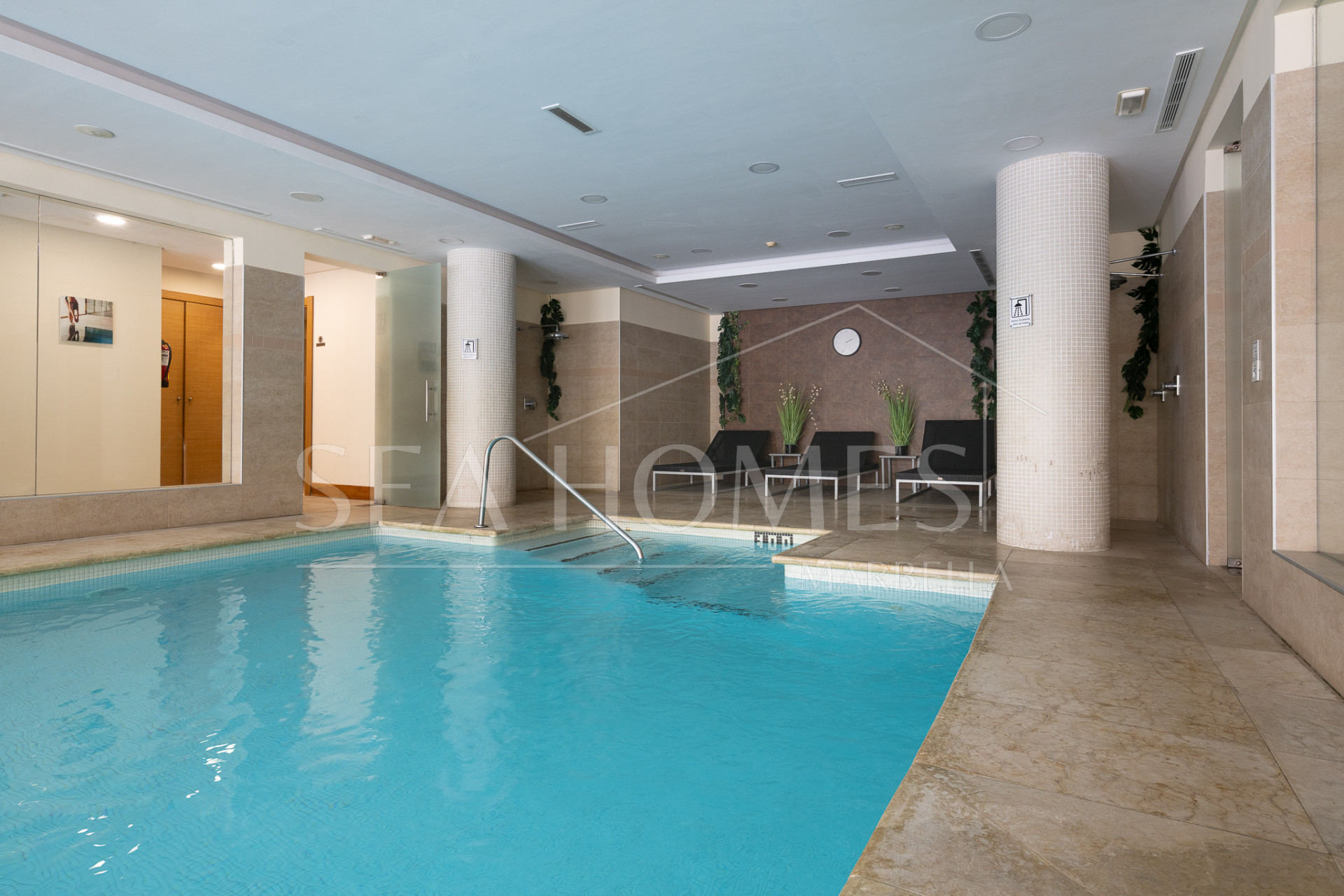 Stunning apartment with panoramic views in Lomas de Los Monteros