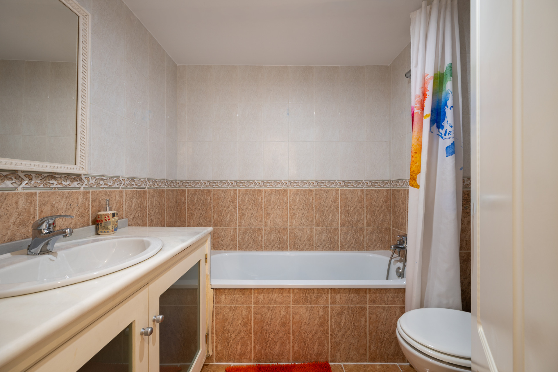 Top-Floor Apartment with expansive rooftop terrace & sea views in El Pilar, Estepona — photo 11