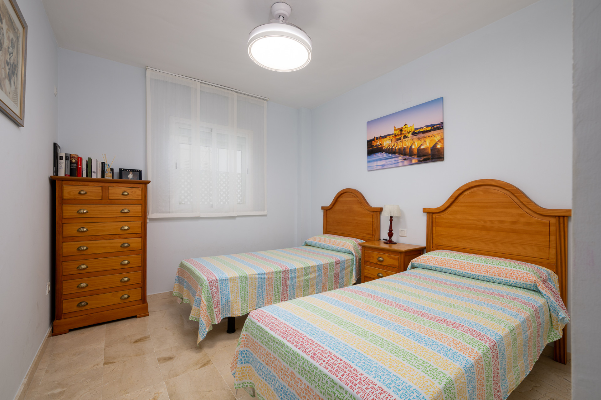 Top-Floor Apartment with expansive rooftop terrace & sea views in El Pilar, Estepona — photo 12