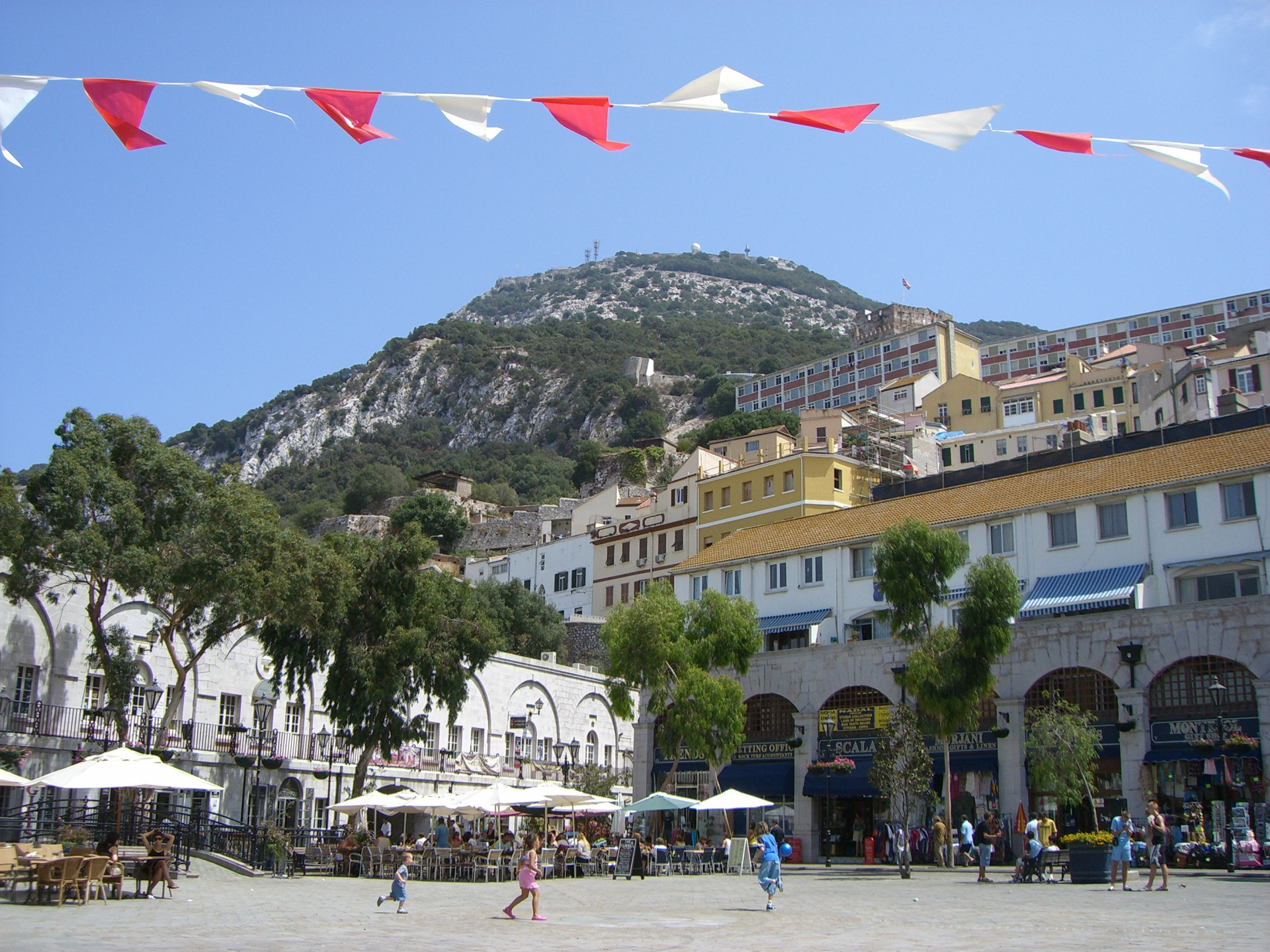 Commercial Premises Gibraltar – Town Area KSSIR-25996P