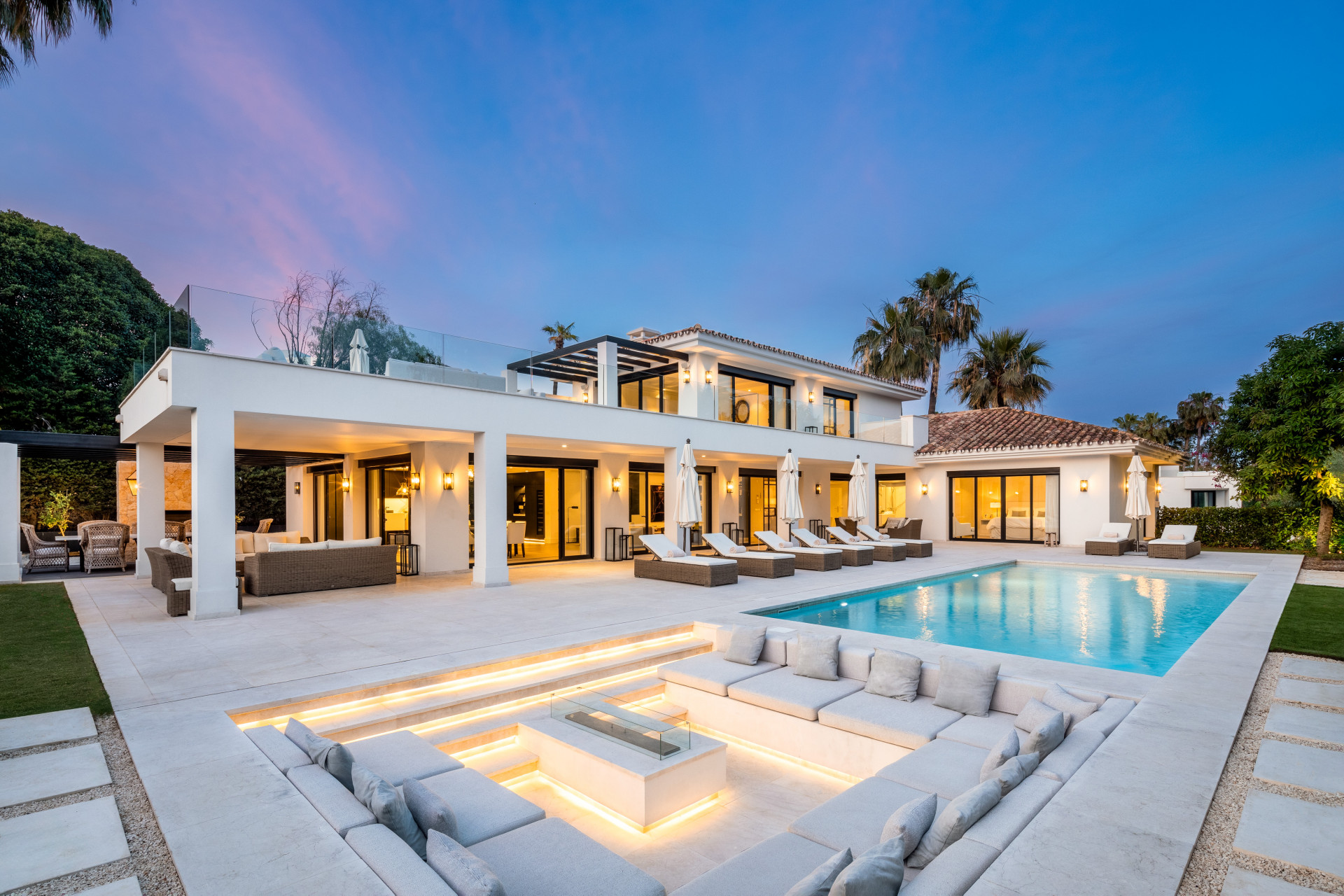 Qlistings - Luxury Golf Valley Villa with Panoramic Views for Sale in Nueva Andalucia, Marbella Property Image