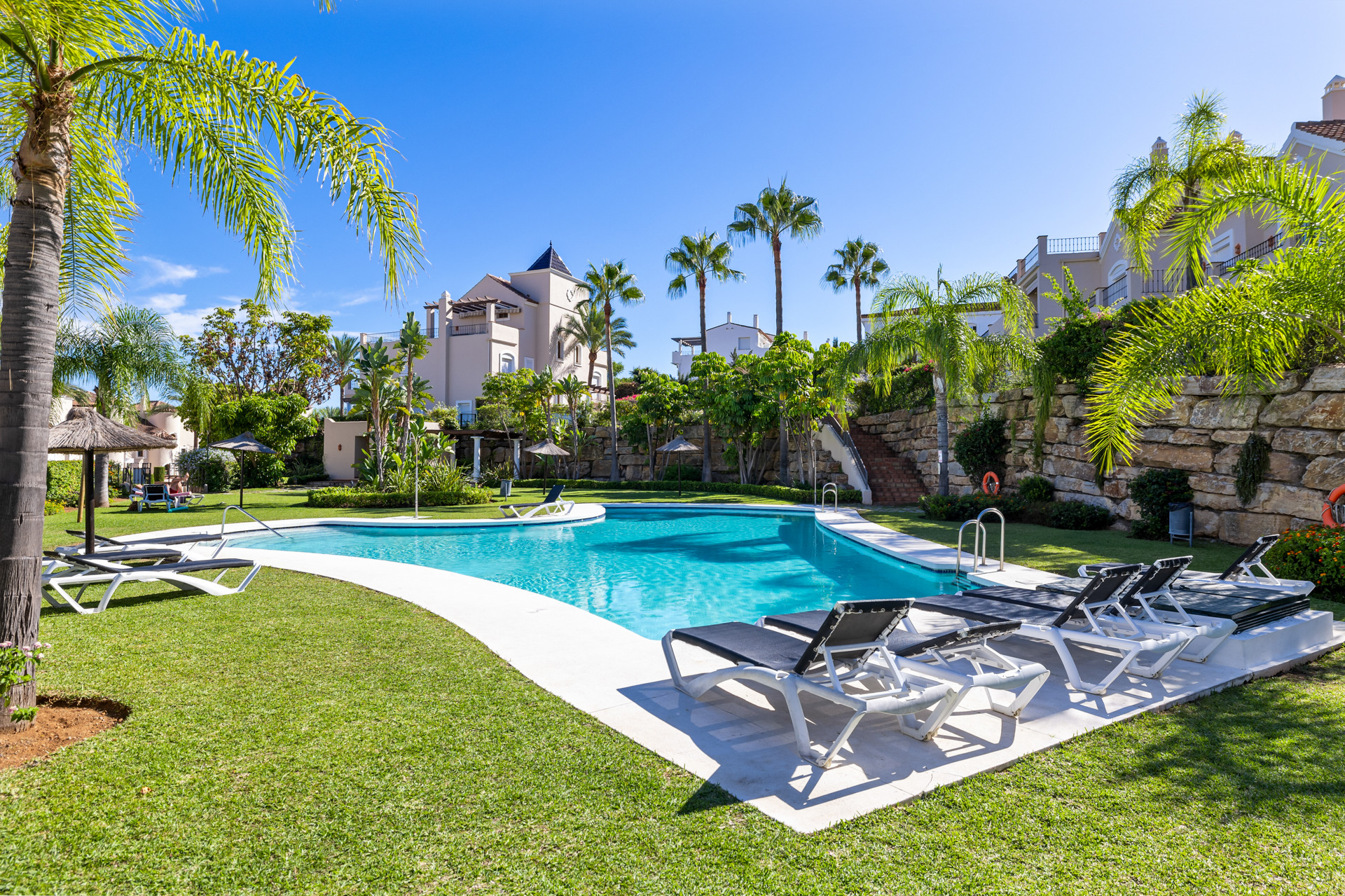 Qlistings - Prime 4-Bed Townhouse with Garden and Partial Coastal Views for Sale in Paraiso Hills, Estepona Property Image