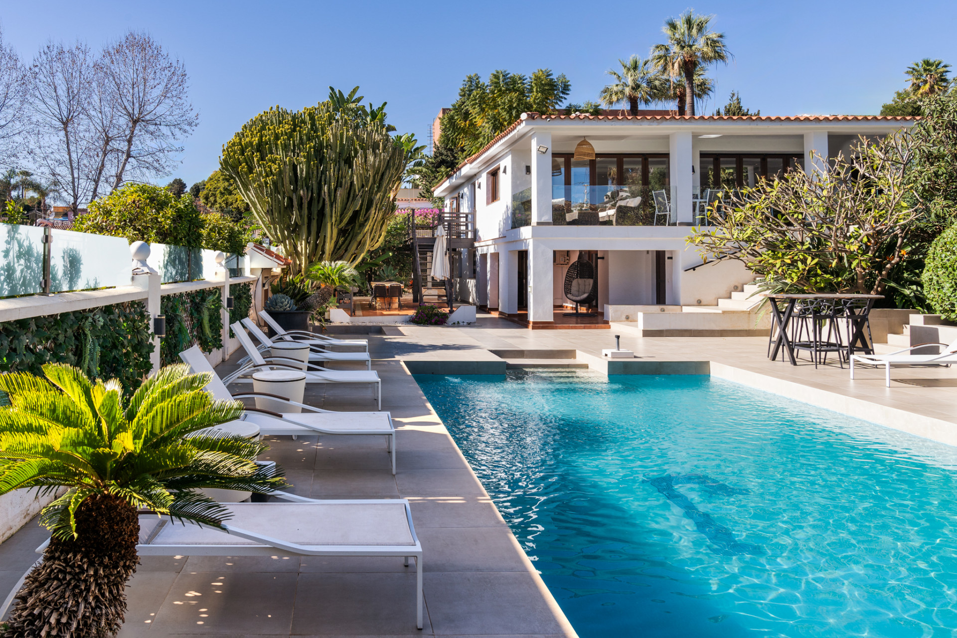 Qlistings - Elegant Villa with Stunning Mountain Views for Sale in La Campana, Nueva Andalucia, Marbella Property Image
