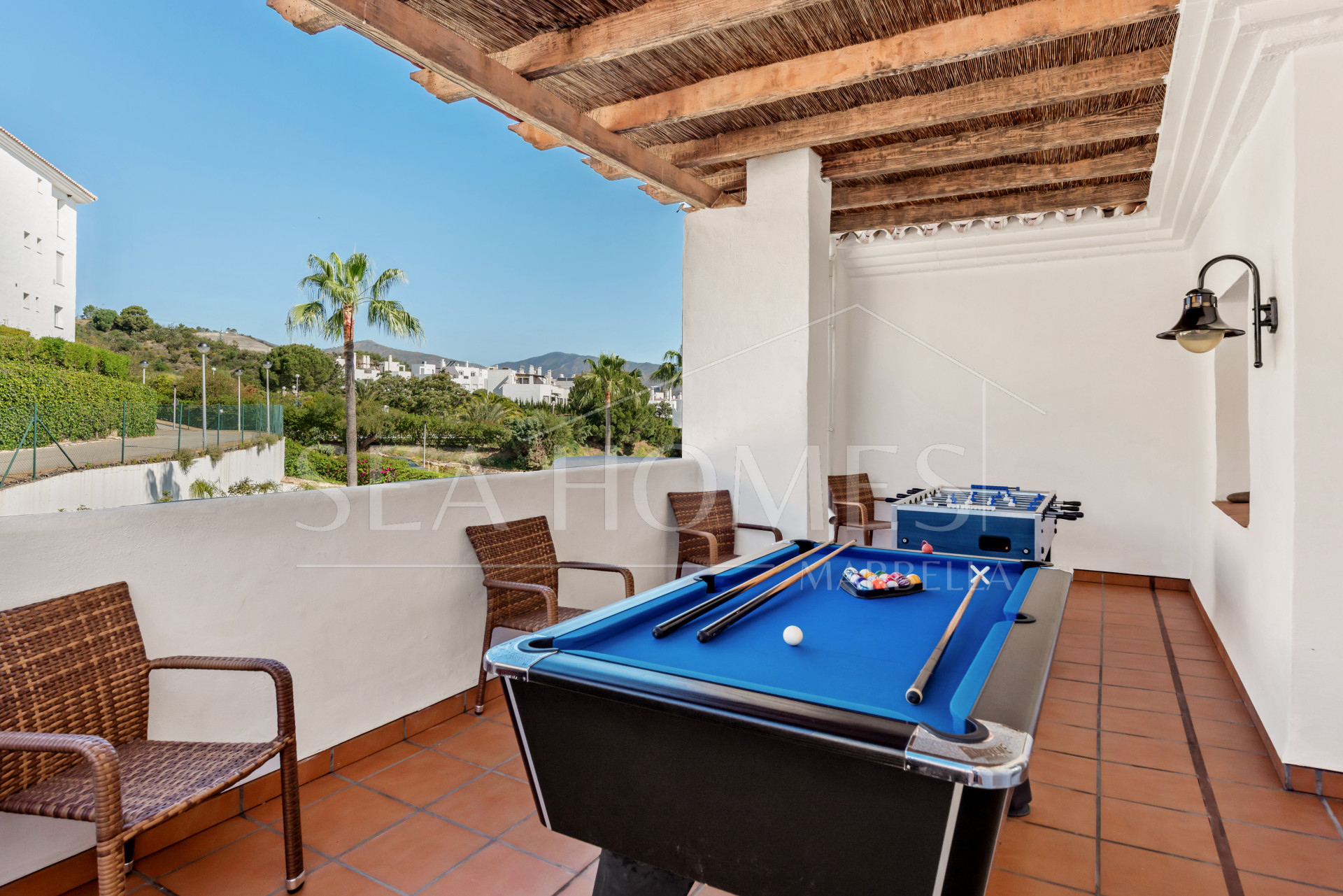 Beautiful 3 bedroom duplex penthouse with sea views for sale in Selwo, Estepona New Golden Mile