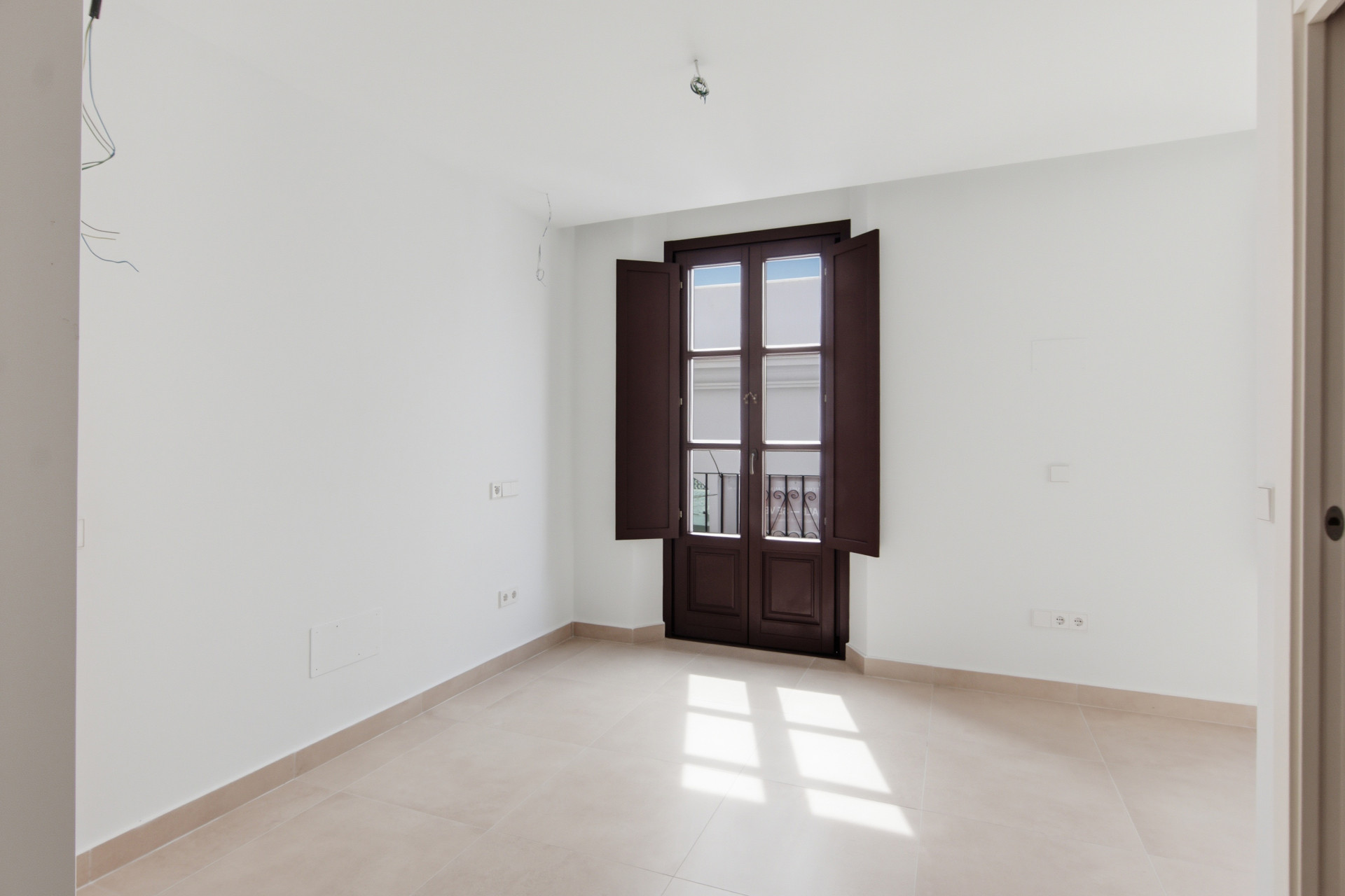 Image 11: Adosada For sale, Estepona, €950,000 [HFMn505706]