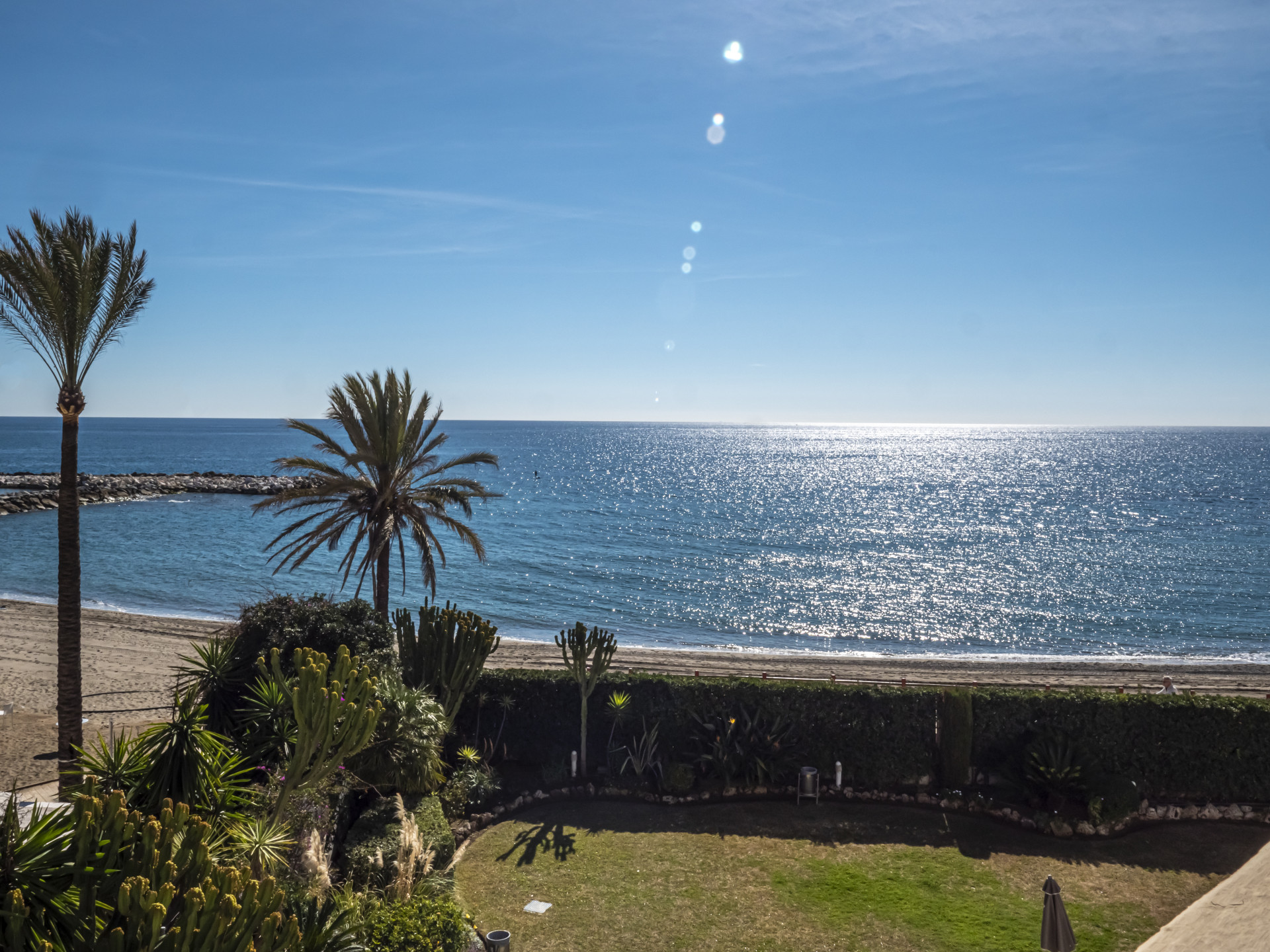 Qlistings - Lovely Beachfront Apartment with Stunning Sea Views for sale in La Herradura, Marbella - Puerto Banus Property Image