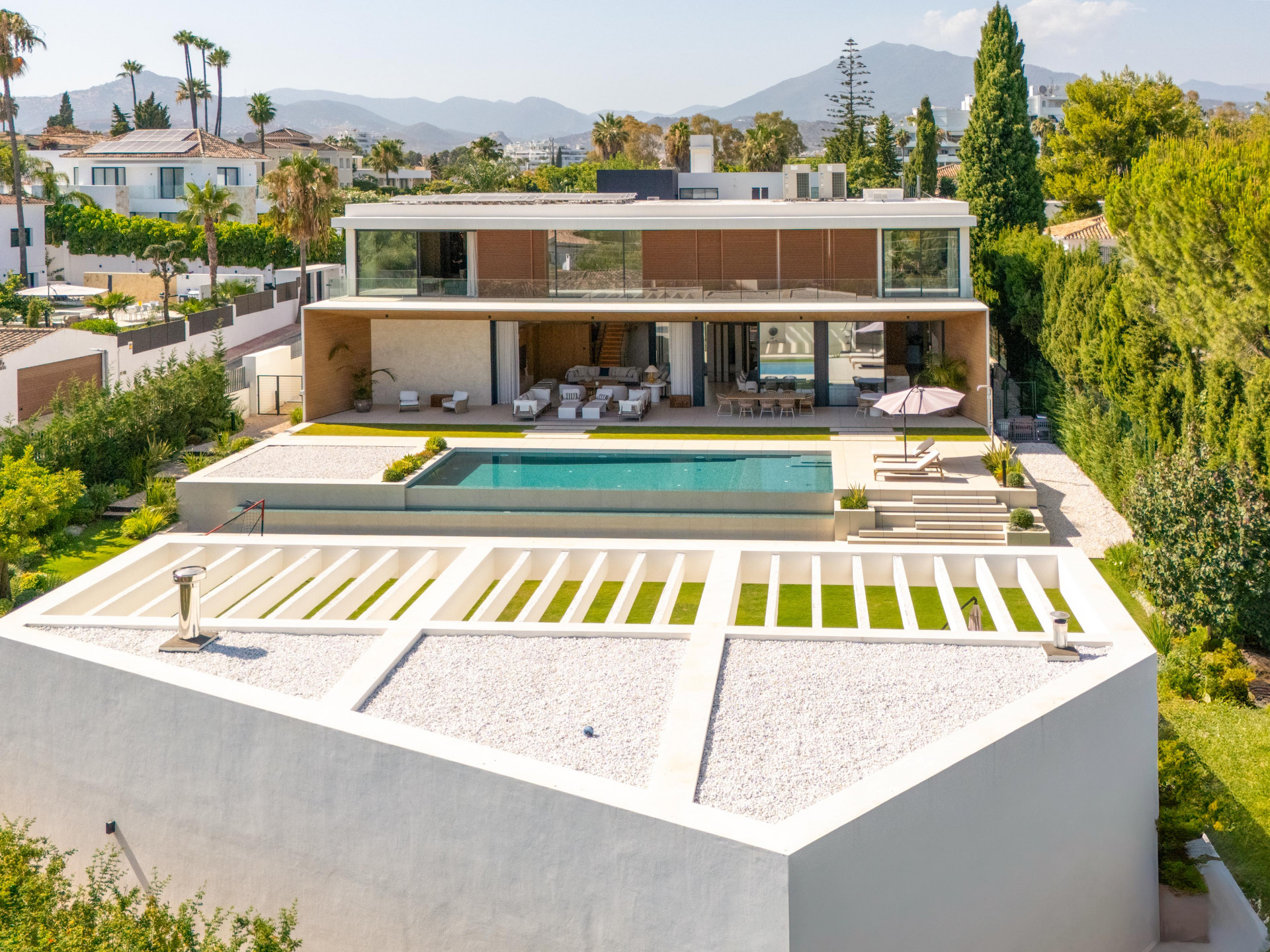 Modern Masterpiece Villa for Sale in Guadalmi...