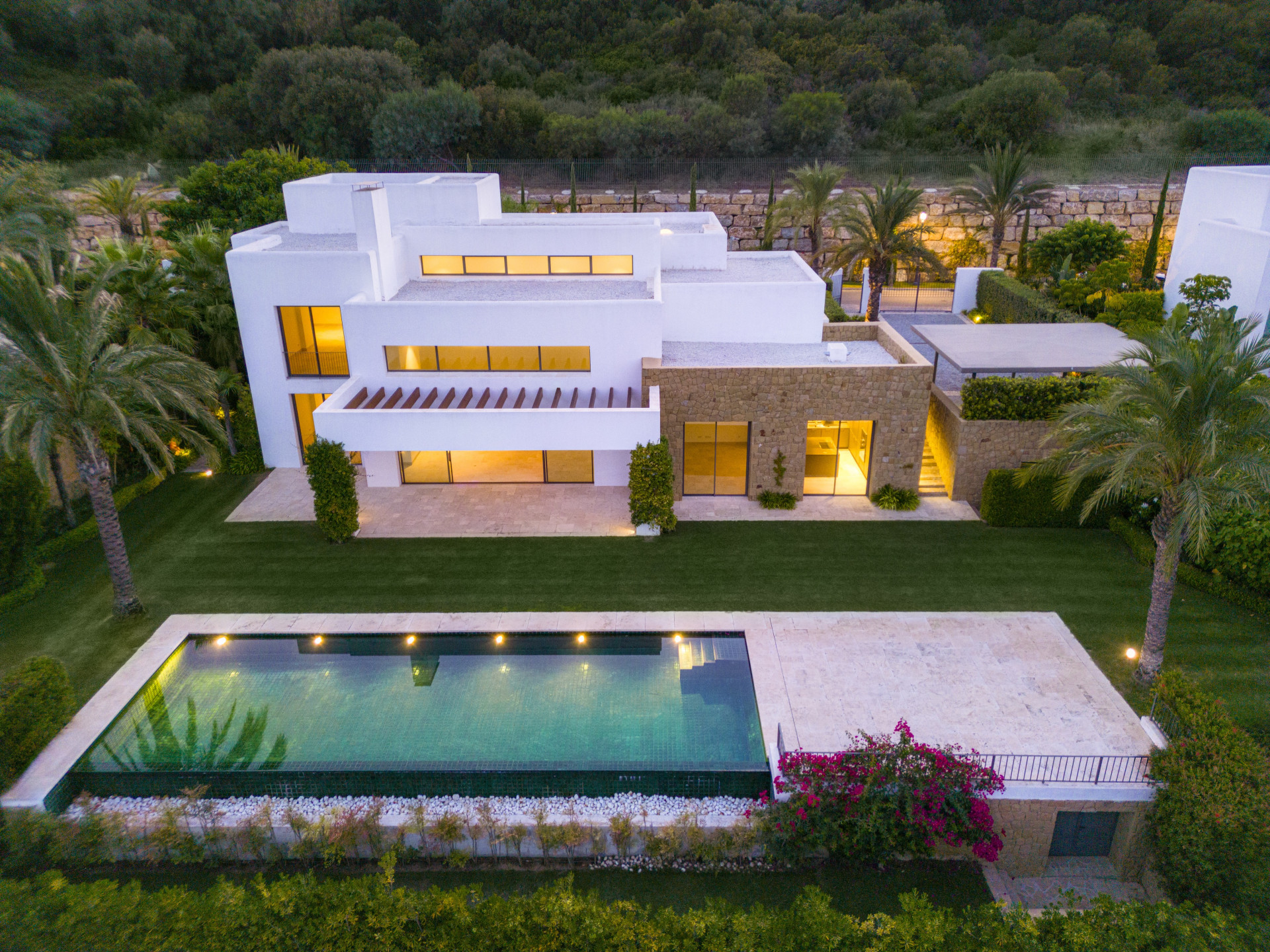 Qlistings - Luxury brand new front line golf 5 bedroom villa for sale in Cortesin Golf, Casares Property Image
