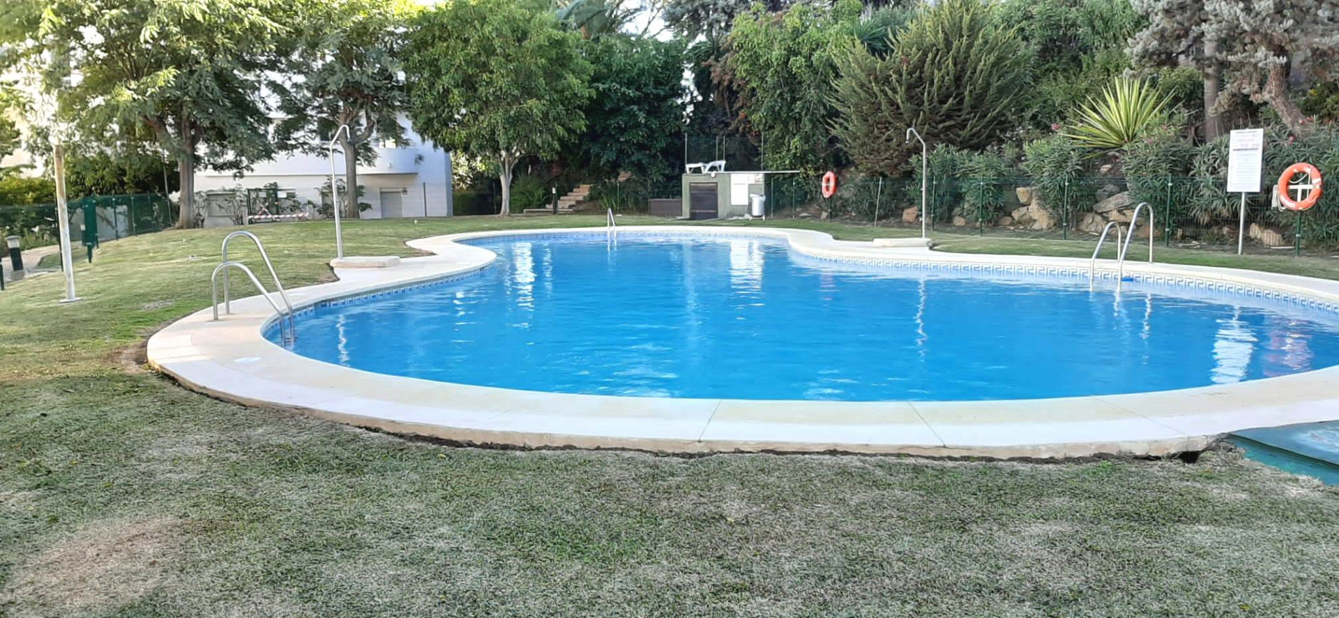 Ground Floor Apartment for sale in Estepona Golf, Estepona