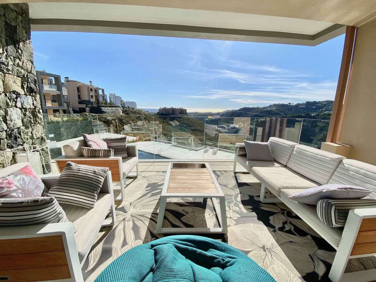 Huge 4 bedrooms apartment, Real de la Quinta, Banahavis