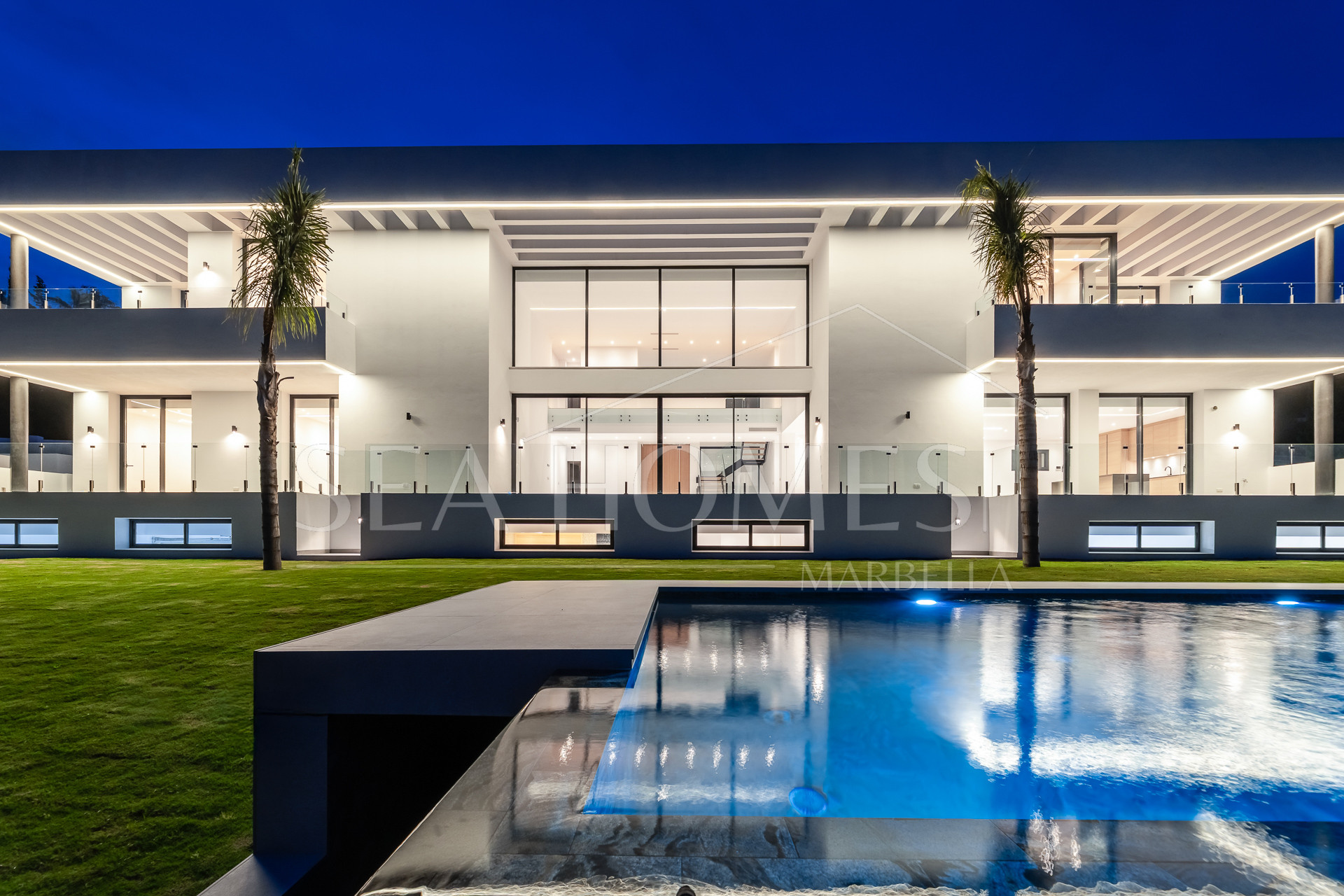 Villa Paradise in Paraiso Alto, Benahavis