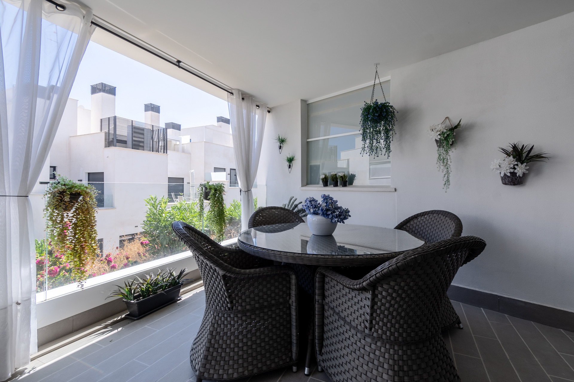 Apartment in Cañada Homes — photo 9