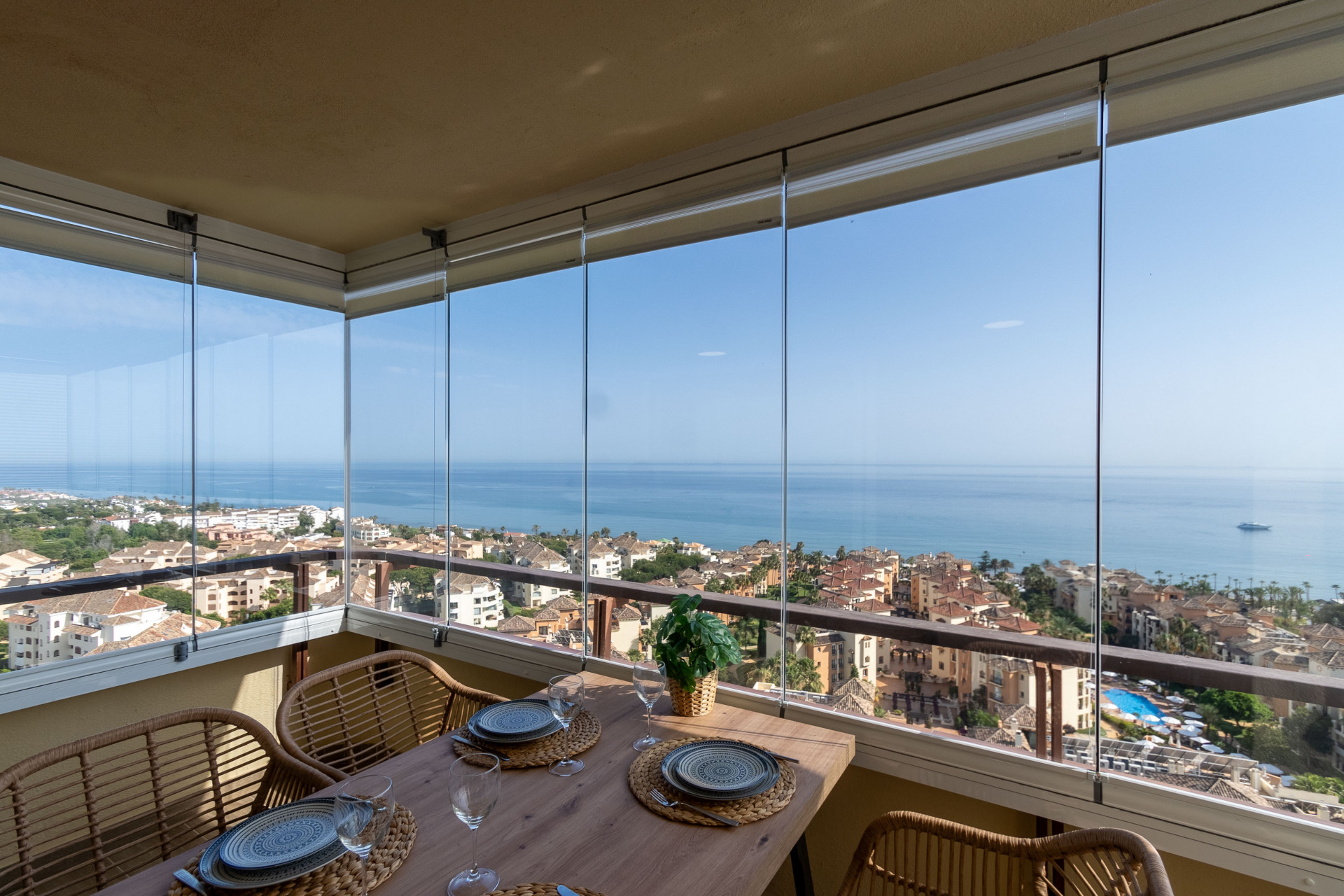 Wohnung zum Verkauf in Marbella East, Costa del Sol