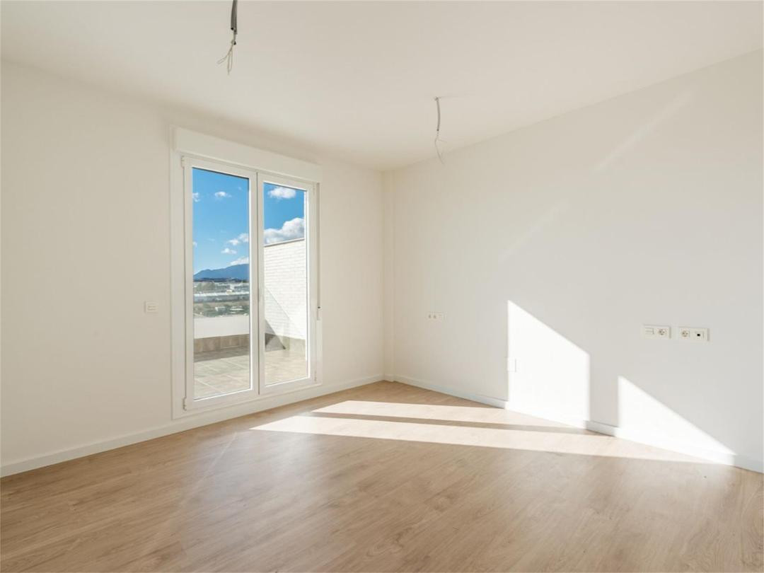 Penthouse for sale in Nueva Andalucía, Costa del Sol