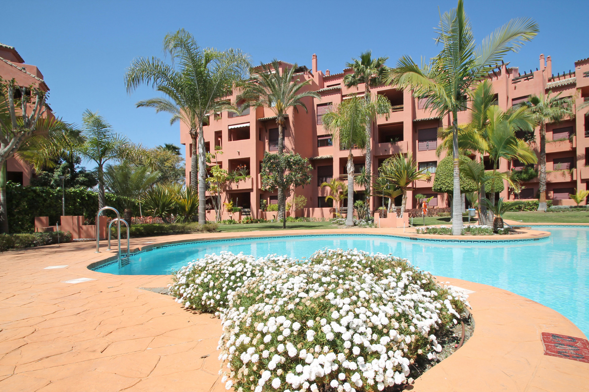 4 bedroom apartment in Alicate Playa Marbella East