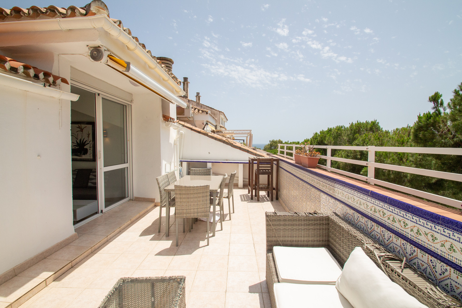 Elegant Two-Bedroom Penthouse on Marbella's Prestigious Golden Mile