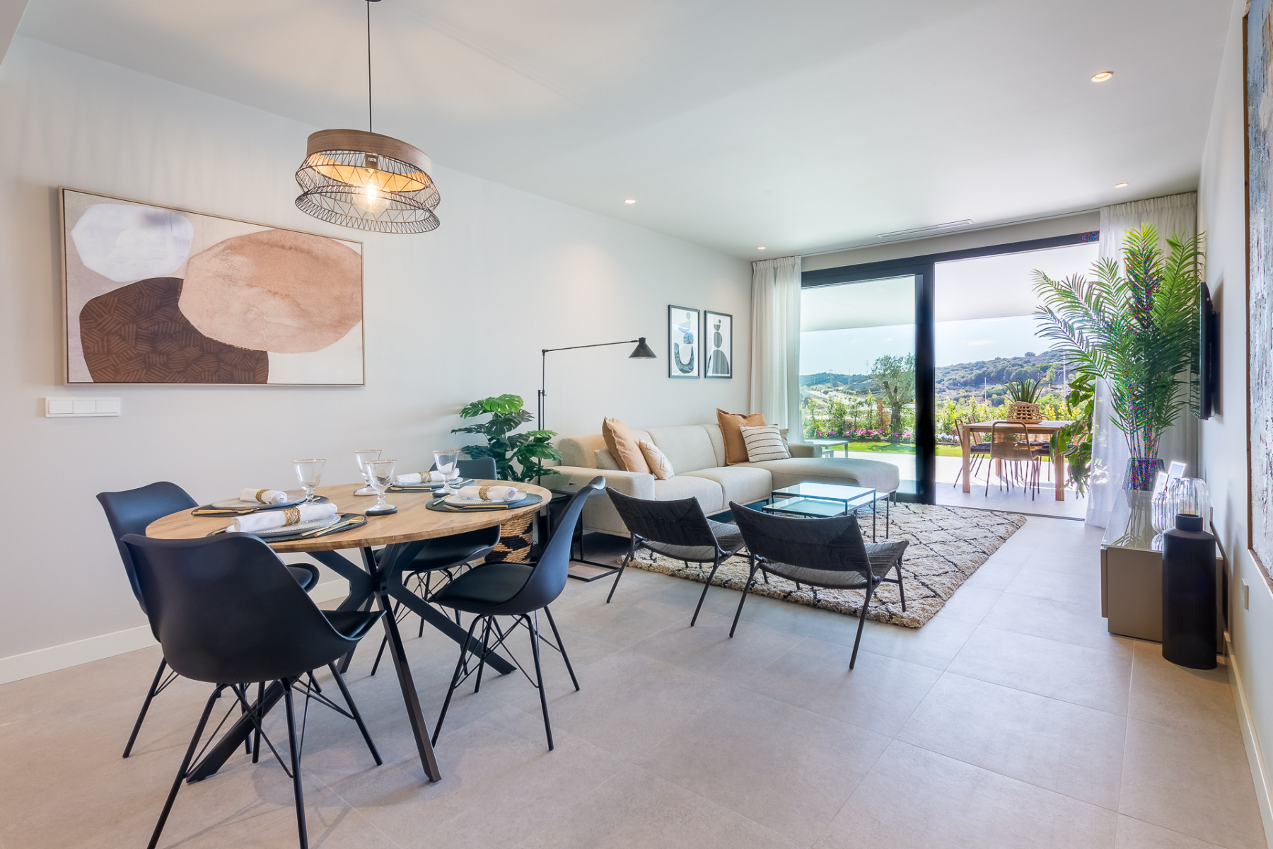 New three bedroom apartment with sea views Estepona Marbella West