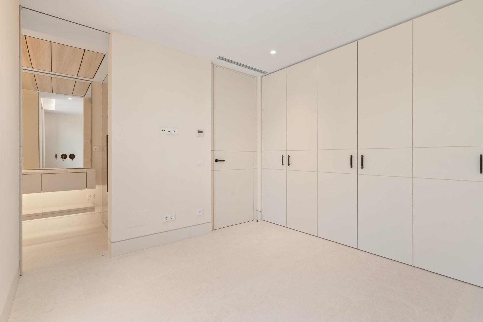 Image 25: Apartment For sale, The Golden Mile, €7,950,000 [HFMn640207]