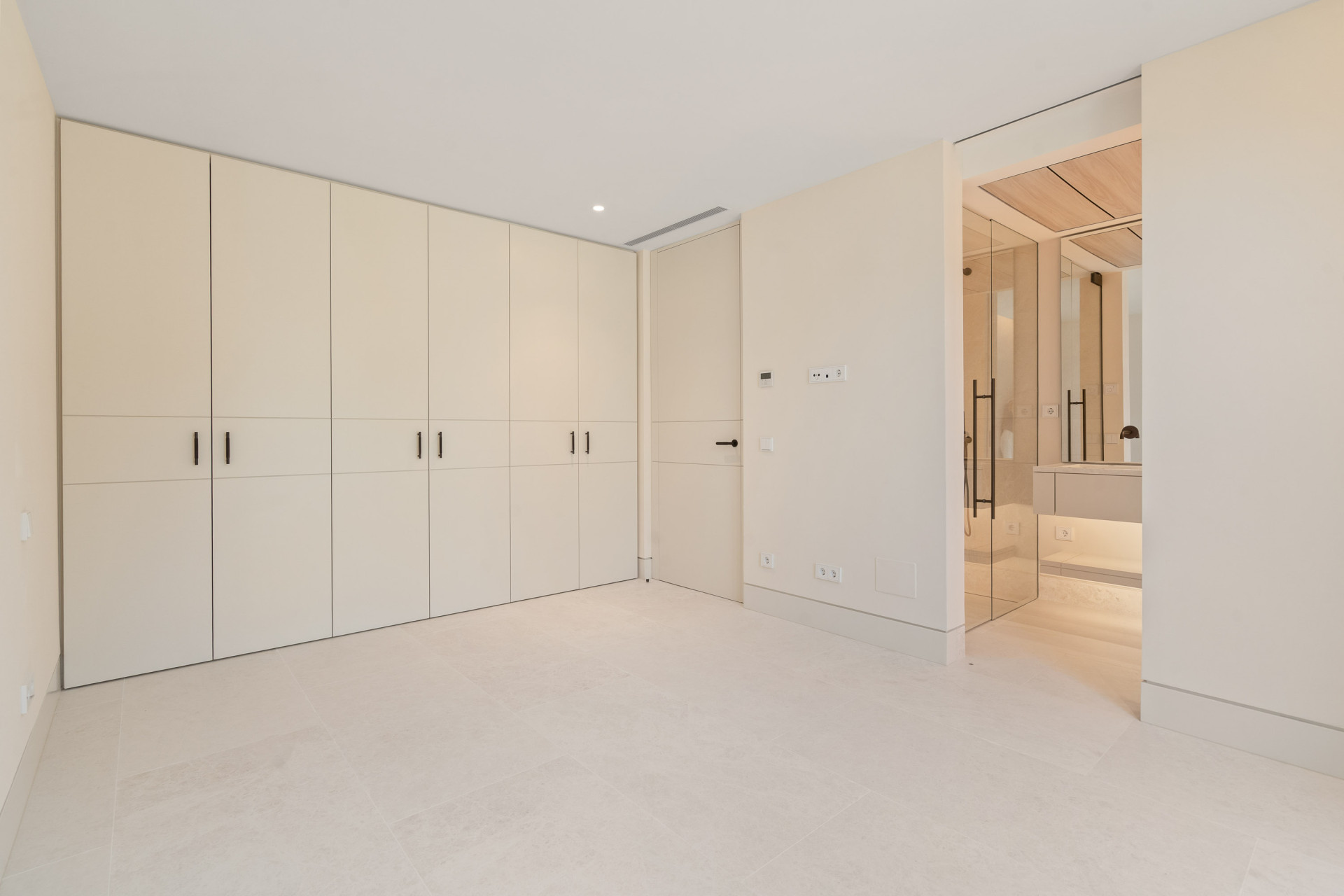 Image 23: Apartment For sale, The Golden Mile, €7,950,000 [HFMn640207]
