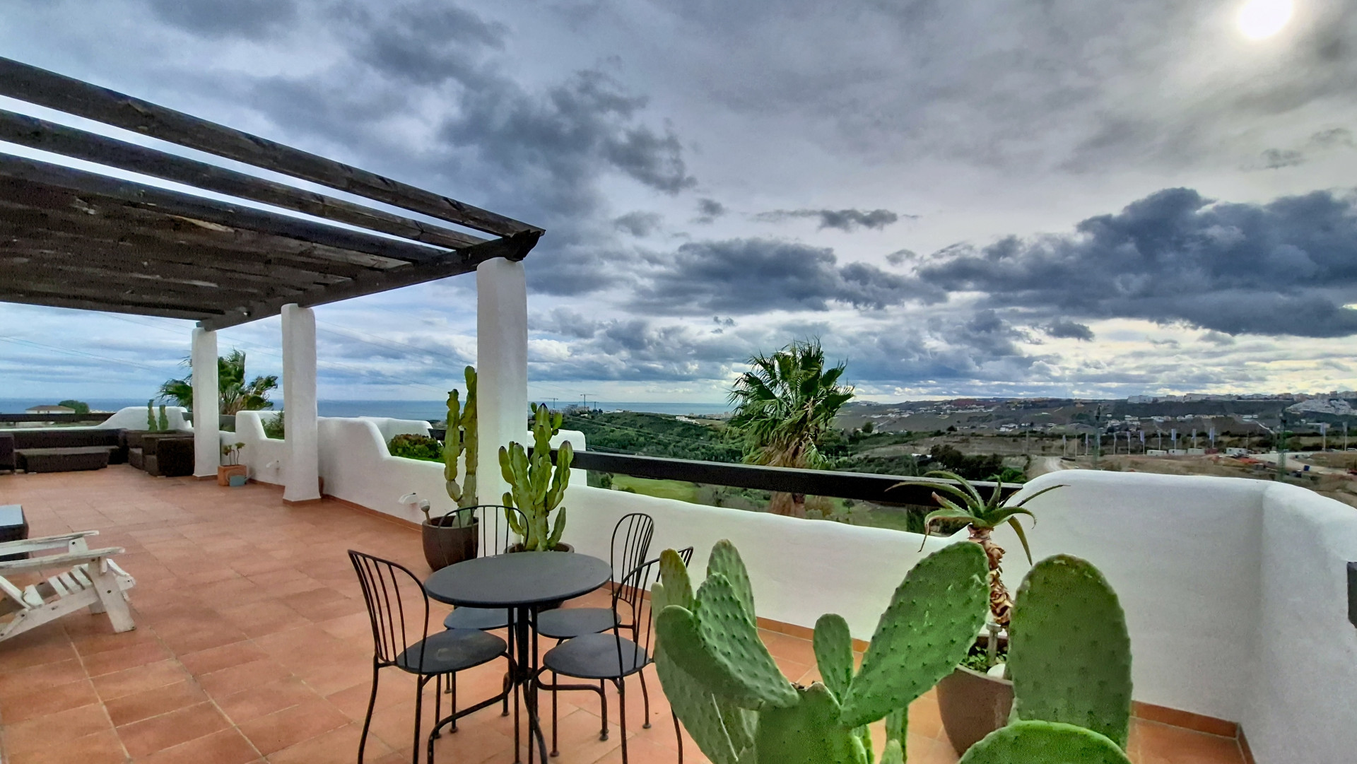 Stunning Penthouse with 300m² Terraces and Sea Views in Casares Golf
