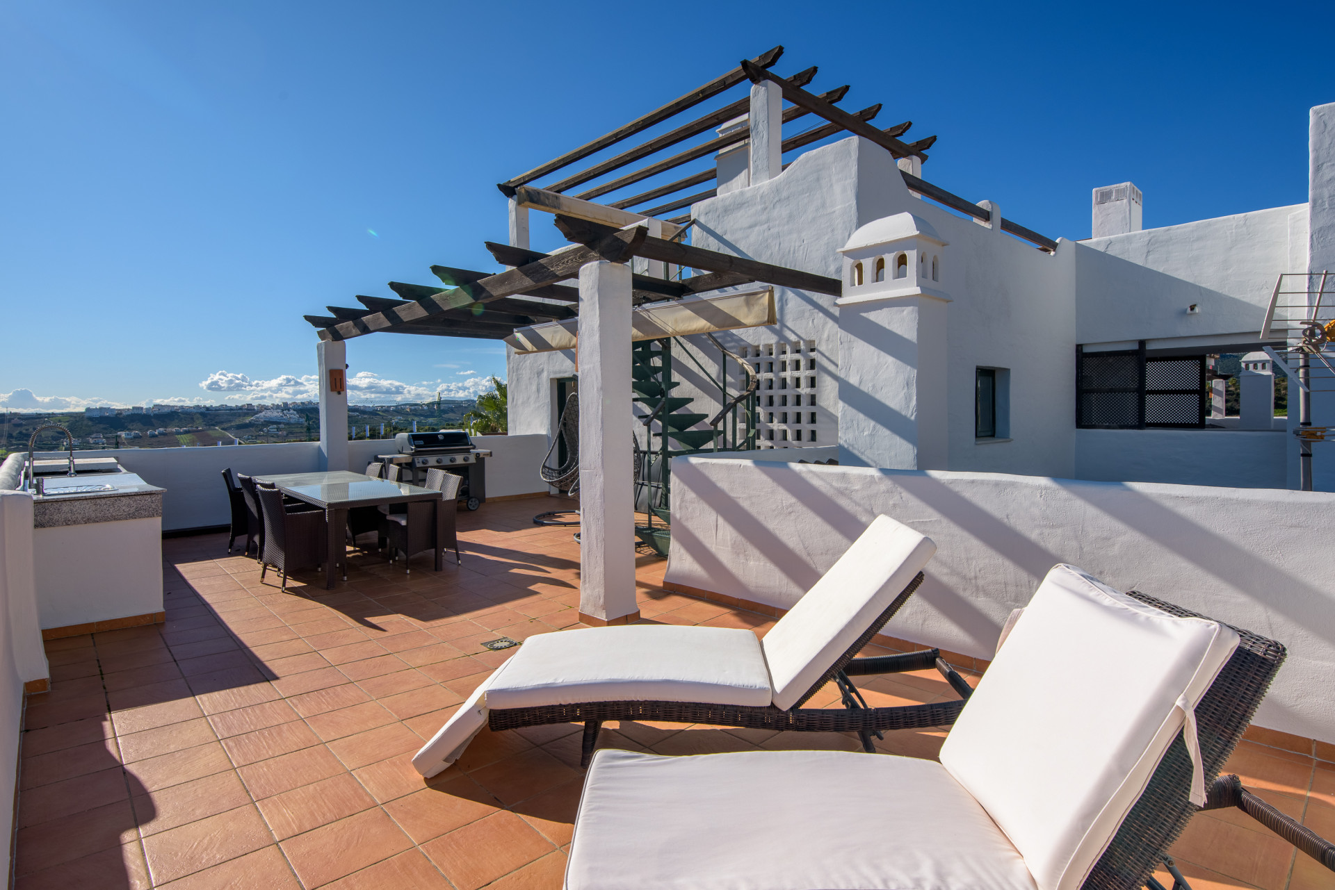 Stunning Penthouse in Casares with 300m² Terraces and Sea Views