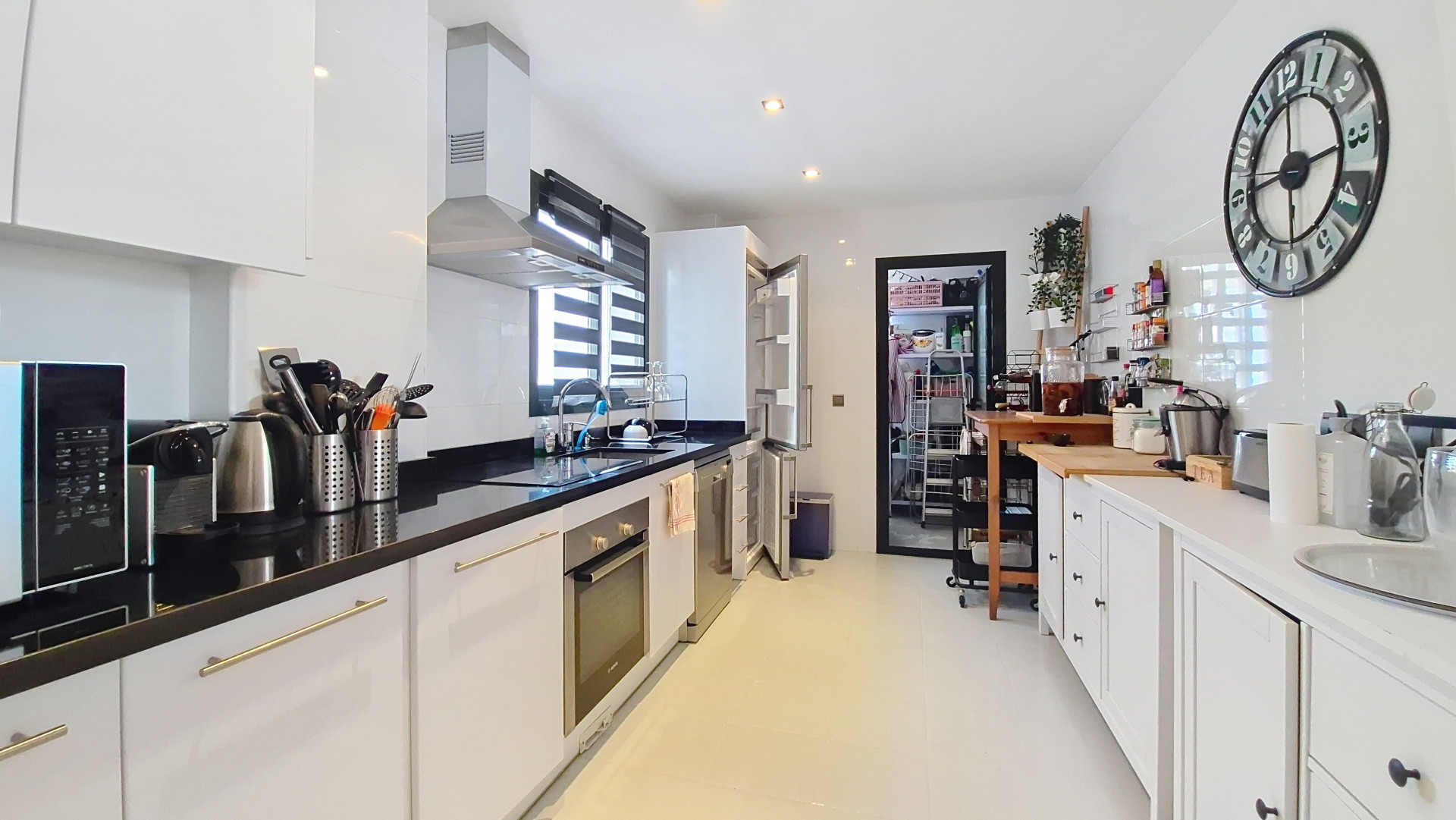 Stunning Penthouse with 300m² Terraces and Sea Views in Casares Golf