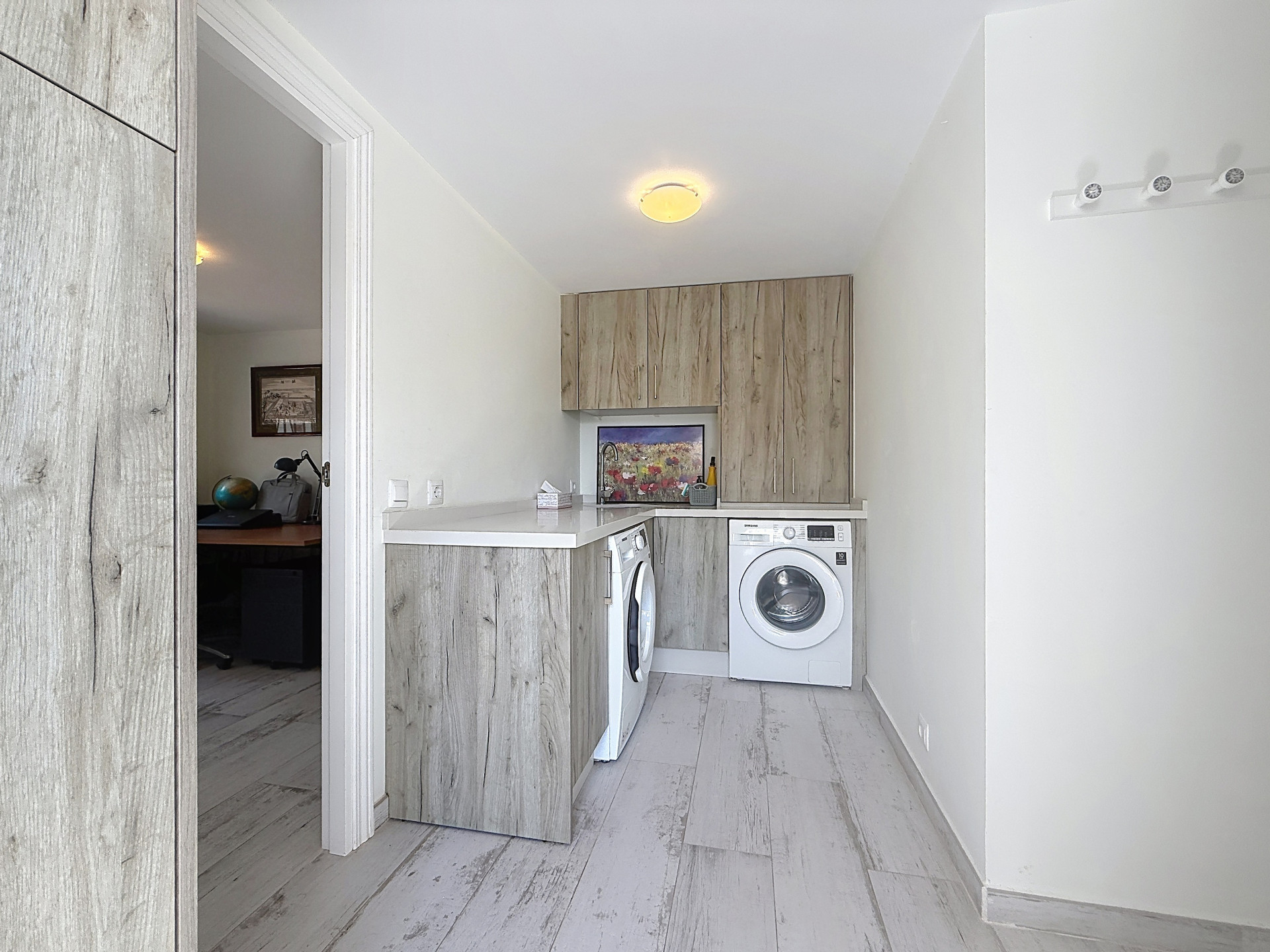 Detached Single-Storey Villa with Guest Apartment, Private Pool and Sea Views — photo 5