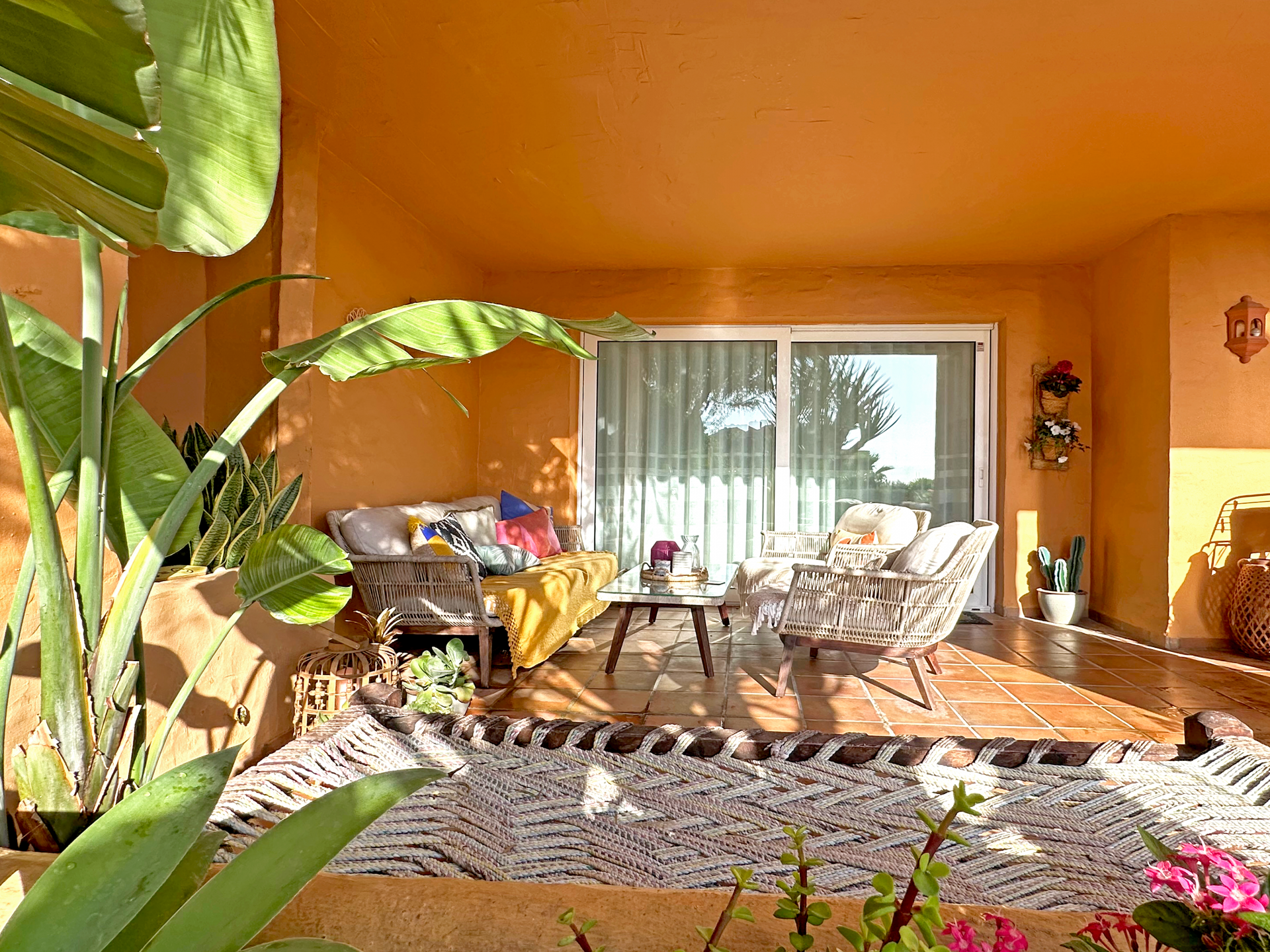 Exclusive Ground Floor Apartment with Direct Beach Access in Los Granados de Duquesa