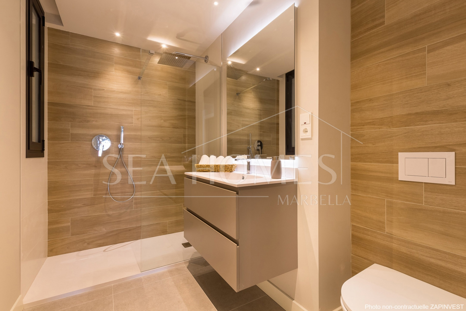 Stunning Penthouse with Panoramic Views in Estepona West