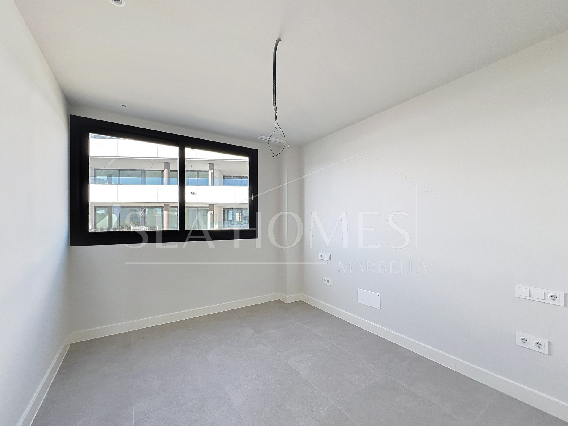 Stunning Penthouse with Panoramic Views in Estepona West