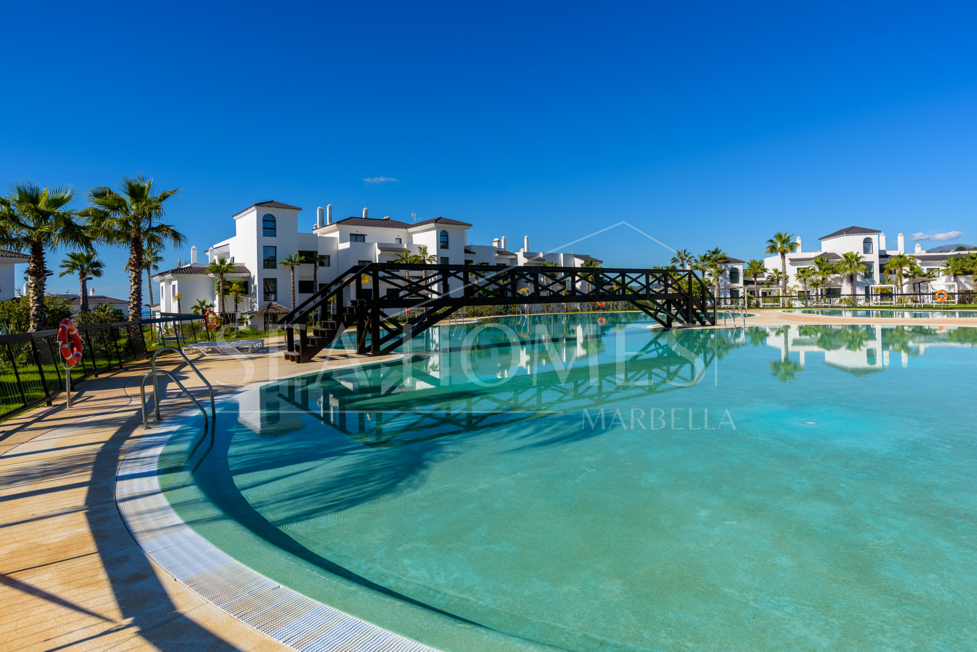 Luxury apartment in Mirador Estepona Hills Phase I, Costa del Sol.