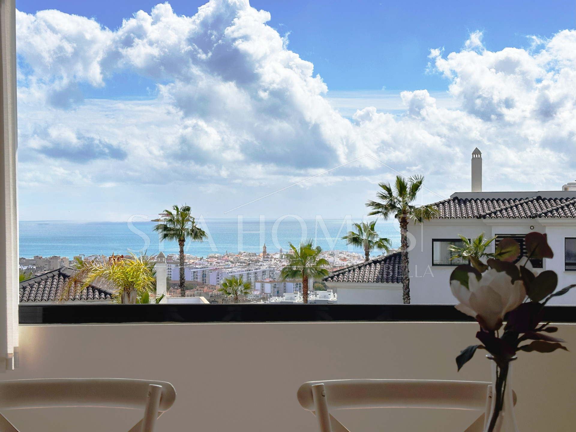 Luxury apartment in Mirador Estepona Hills Phase I, Costa del Sol.