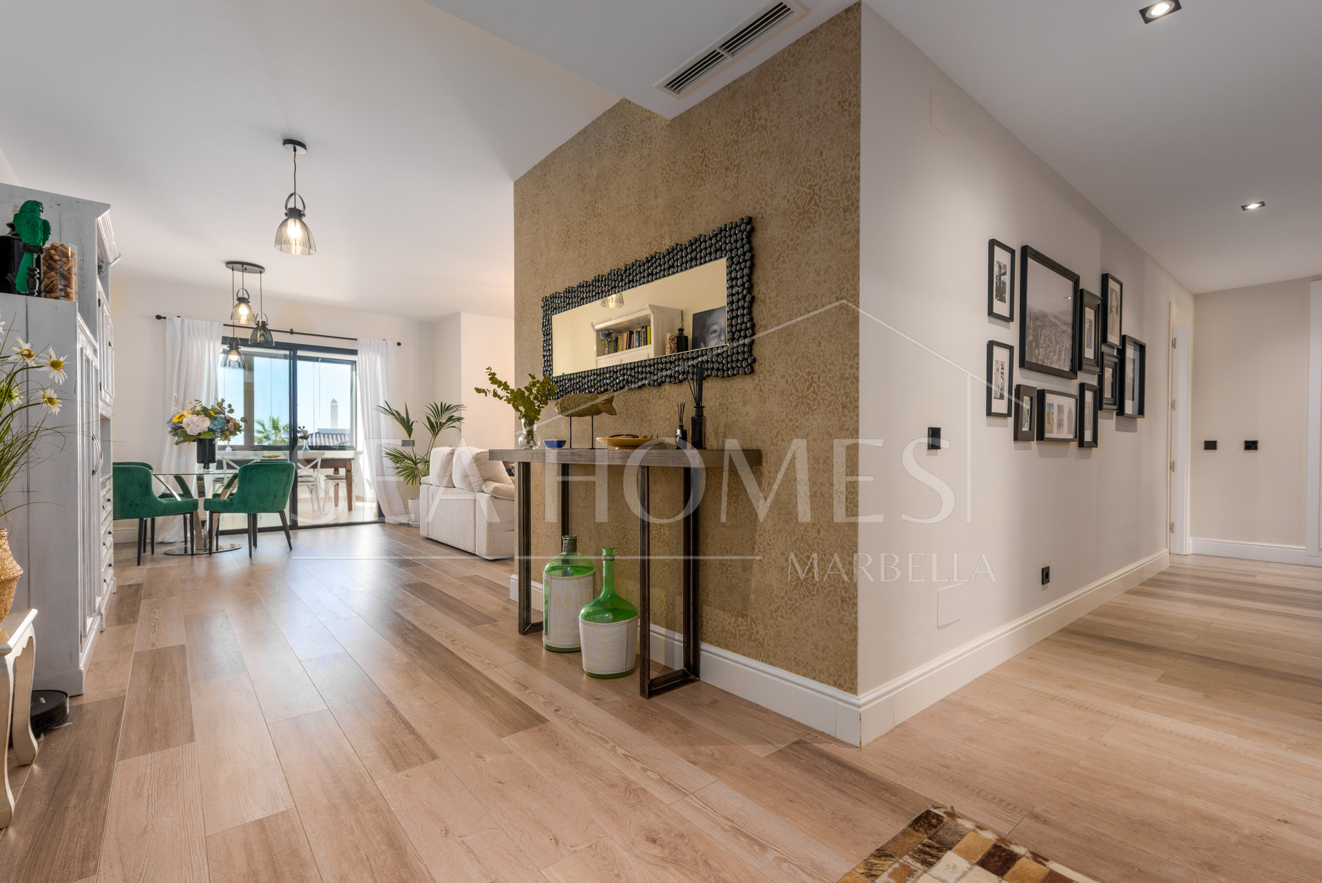 Luxury apartment in Mirador Estepona Hills Phase I, Costa del Sol.