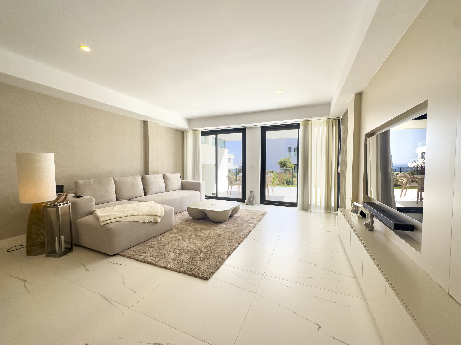 Modern apartment with terrace and sea views