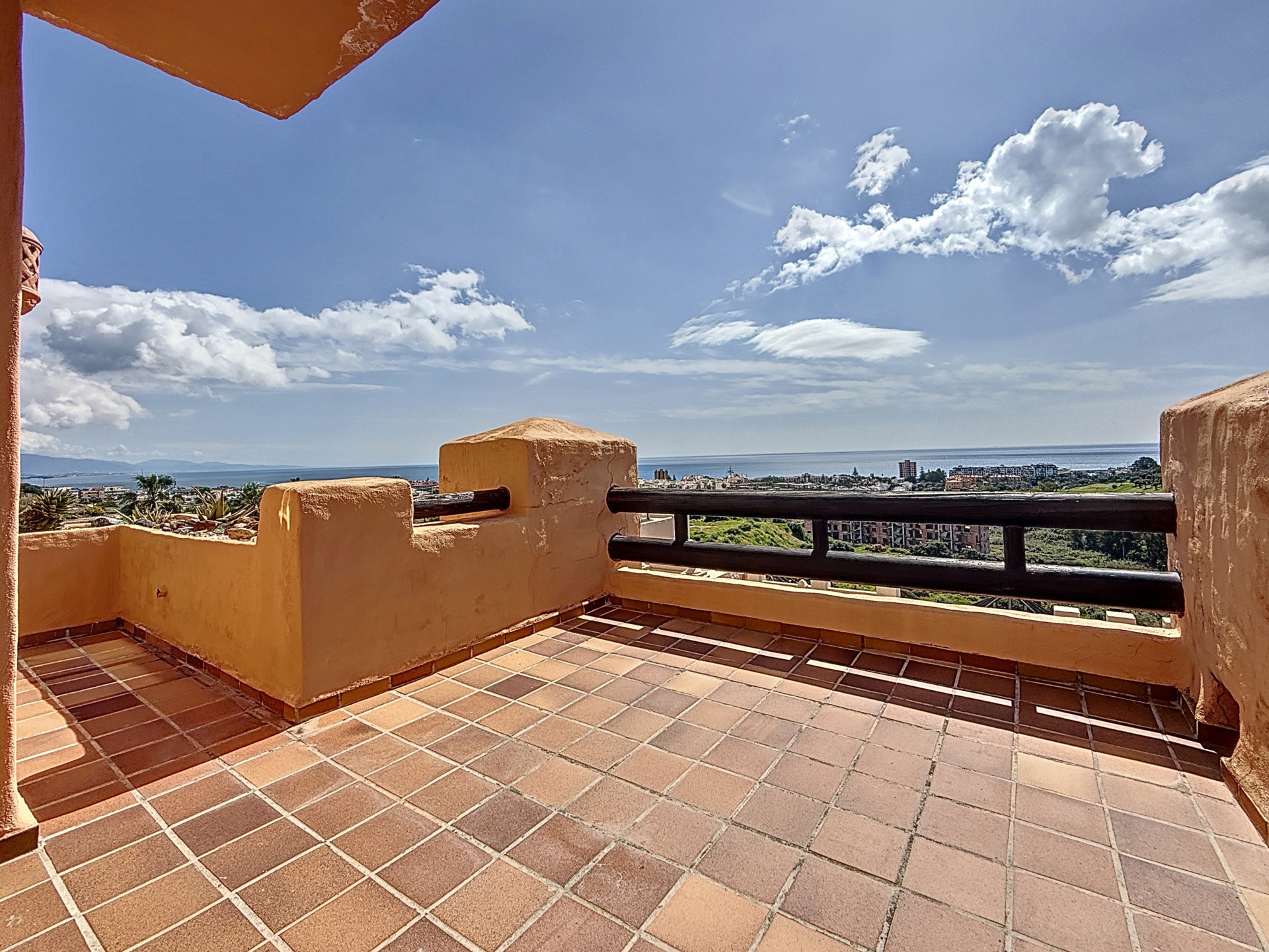 Magnificent Apartment on the Second Floor of a Well-Known Residential Complex, with Sea and Golf Views