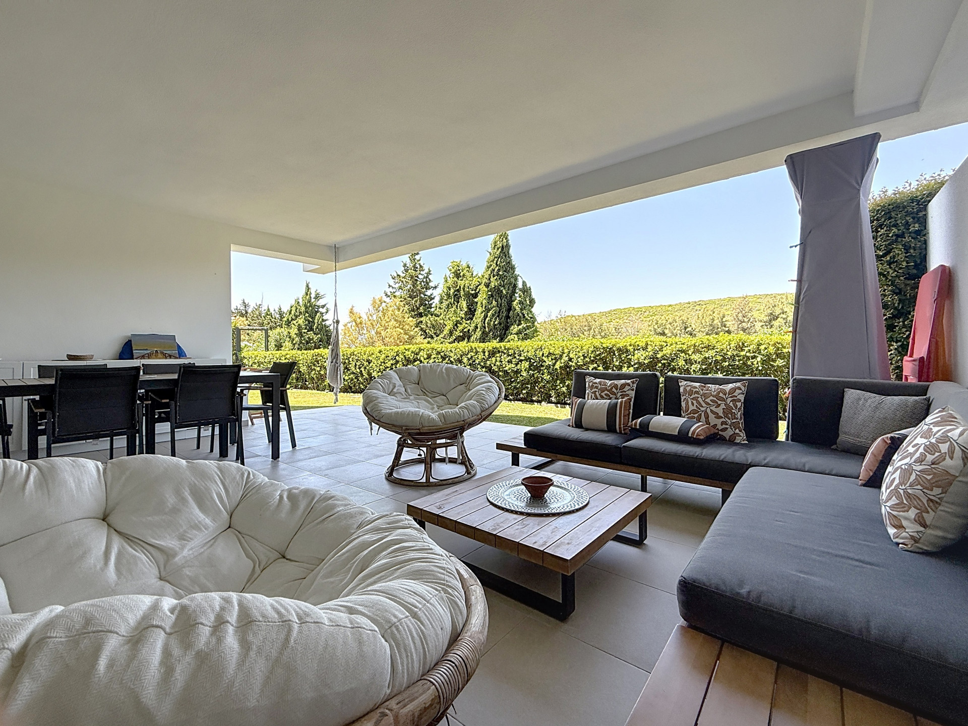 Beautiful Corner Ground Floor Apartment with Garden in Casares Costa