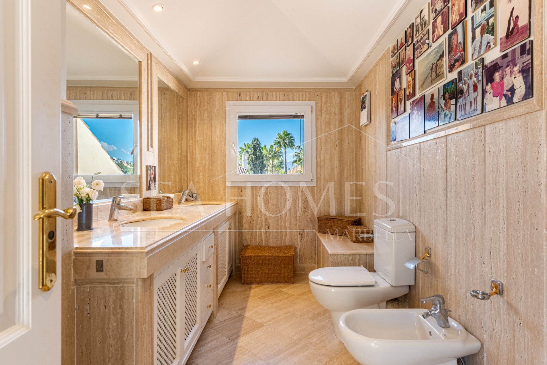 Luxury Penthouse in Las Alamandas, Nueva Andalucía – The Perfect Blend of Elegance and Convenience