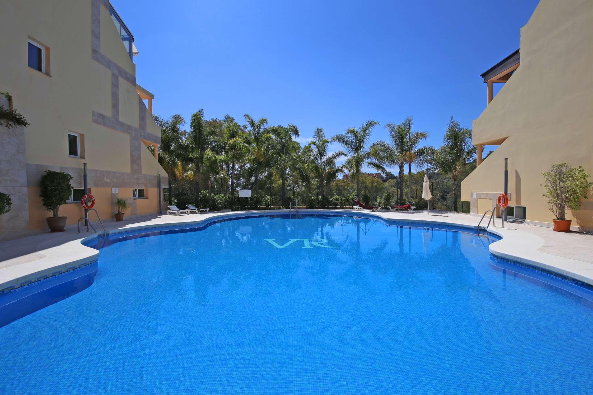 Luxury two bedroom south-facing duplex penthouse in Vista Real, Nueva Andalucía - amazing sea views!