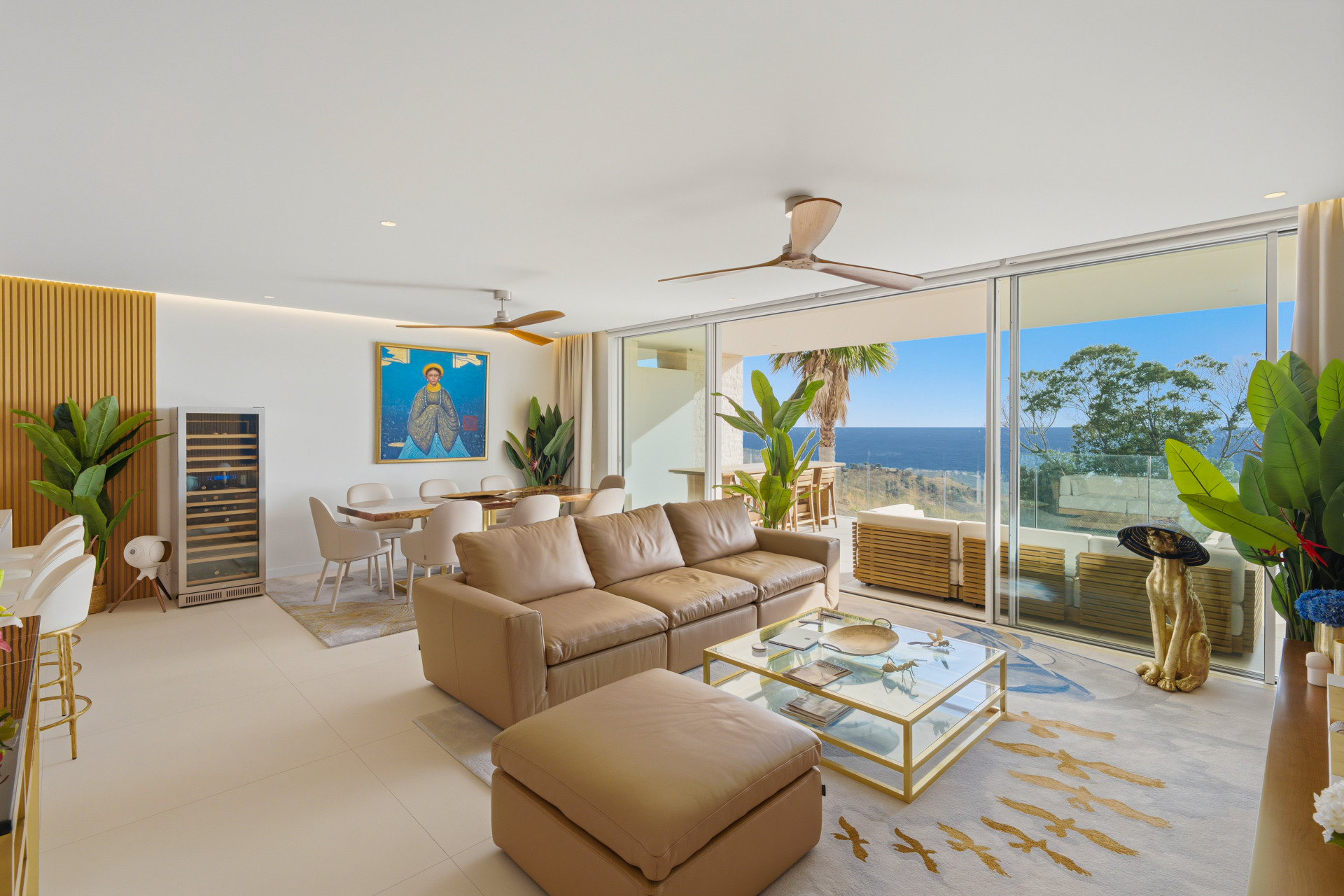 Stylish and brand new, two bedroom apartment located in the exclusive gated community of Ocean View Marbella in La Mairena — photo 10