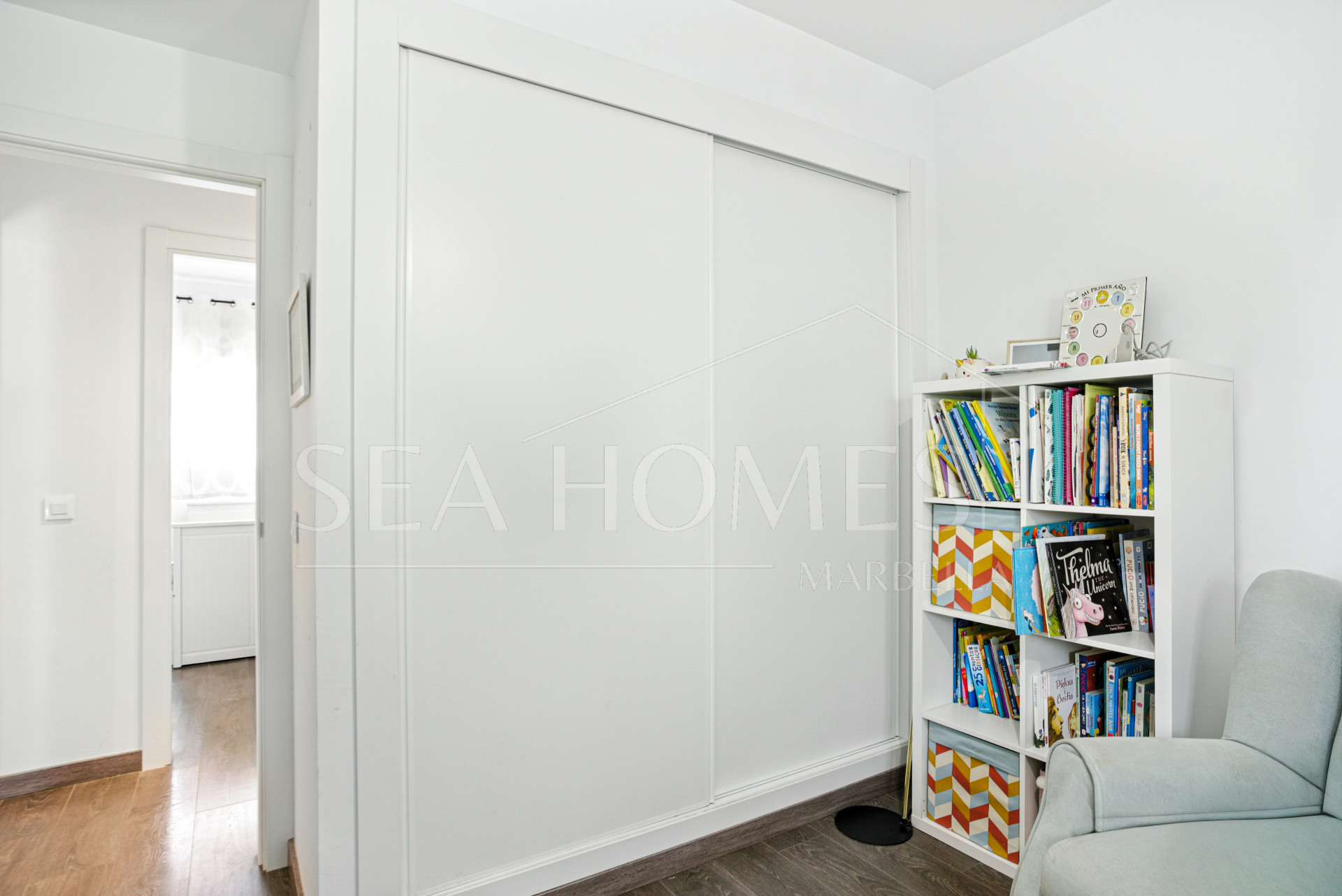 Beautiful south facing, three bed apartment located in the gated community of Estepona Gardens