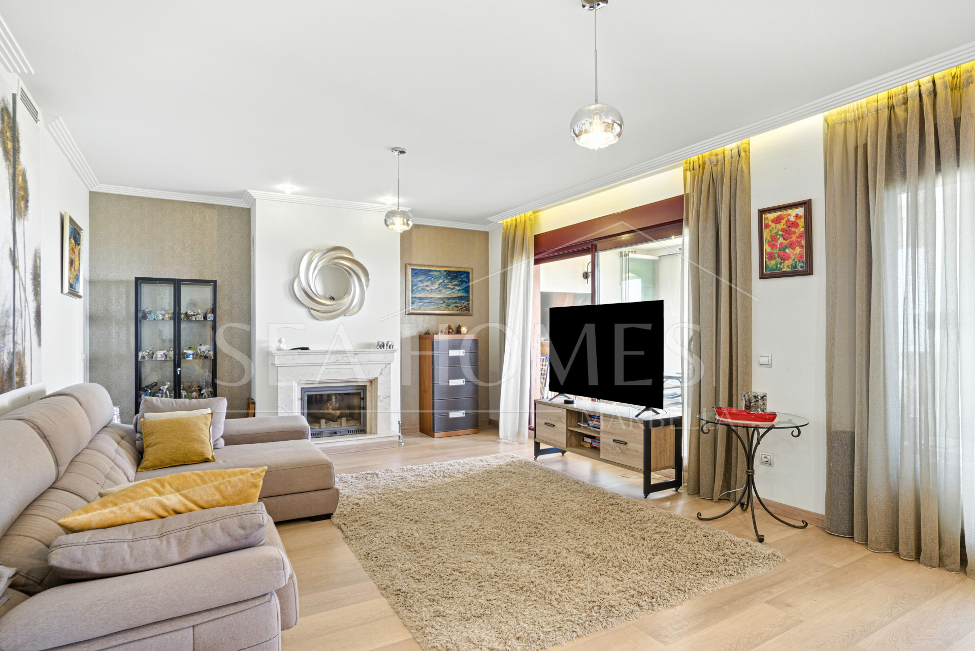 South-Facing Townhouse with Stunning Sea Views in Los Jaralillos, El Paraíso, Benahavís