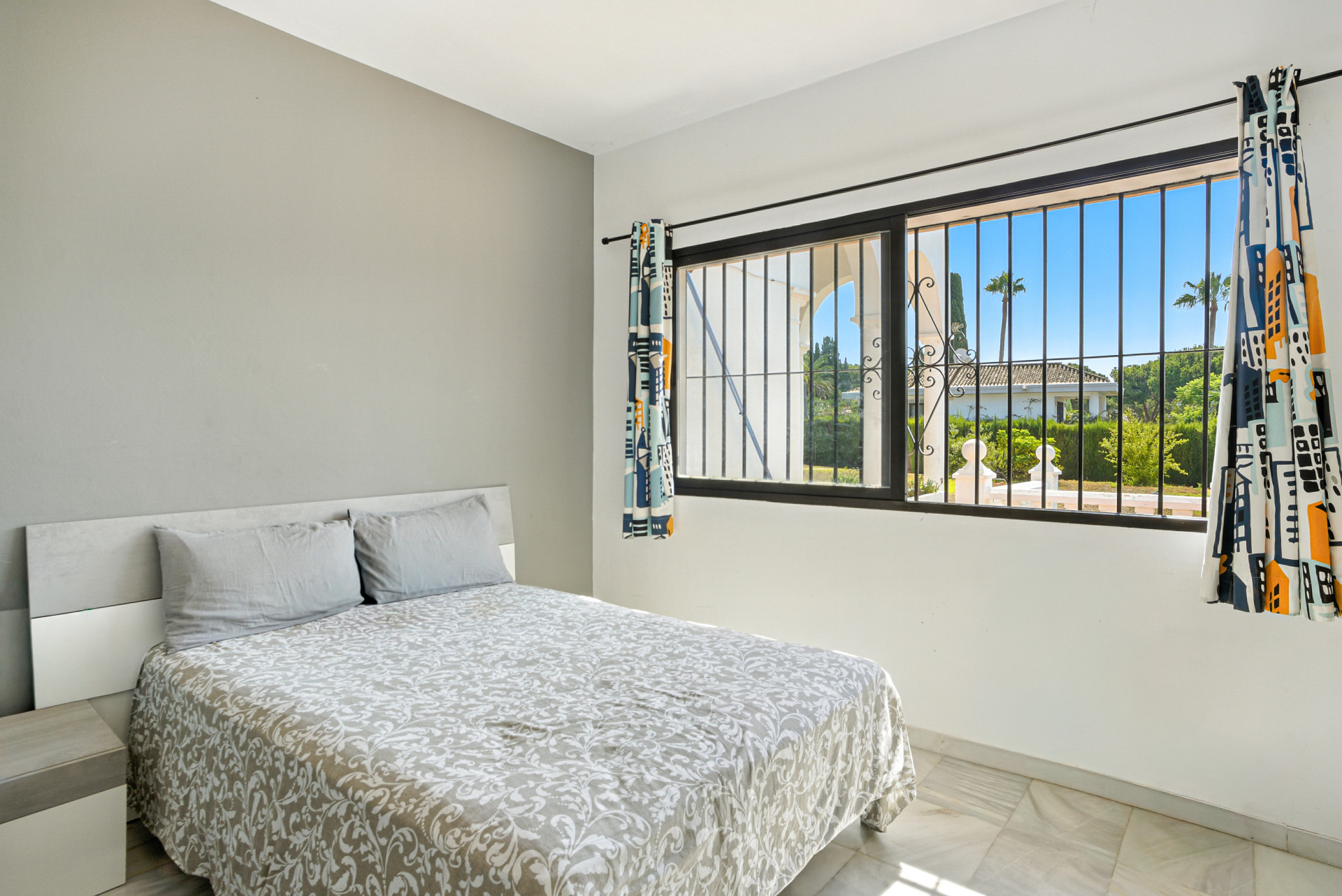 Fantastic opportunity – Four bedroom, south east facing private villa in Hacienda Las Chapas, Marbella