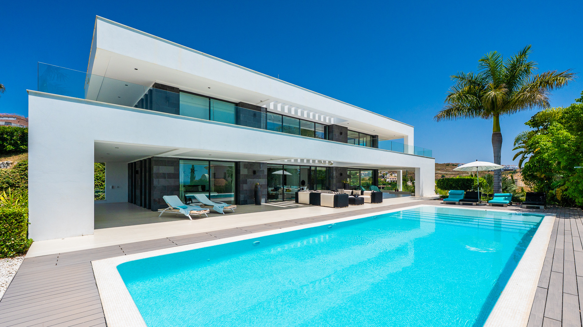 Stunning six bedroom villa in the gated community of Los Flamingos Golf, Benahavis